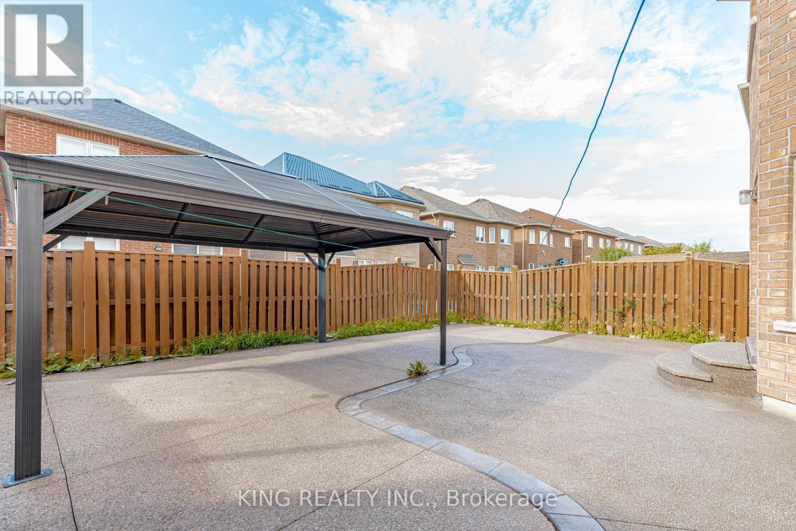 14 Ledgerock Road, Brampton (Bram East), Ontario  L6P 2L7 - Photo 48 - W12475673