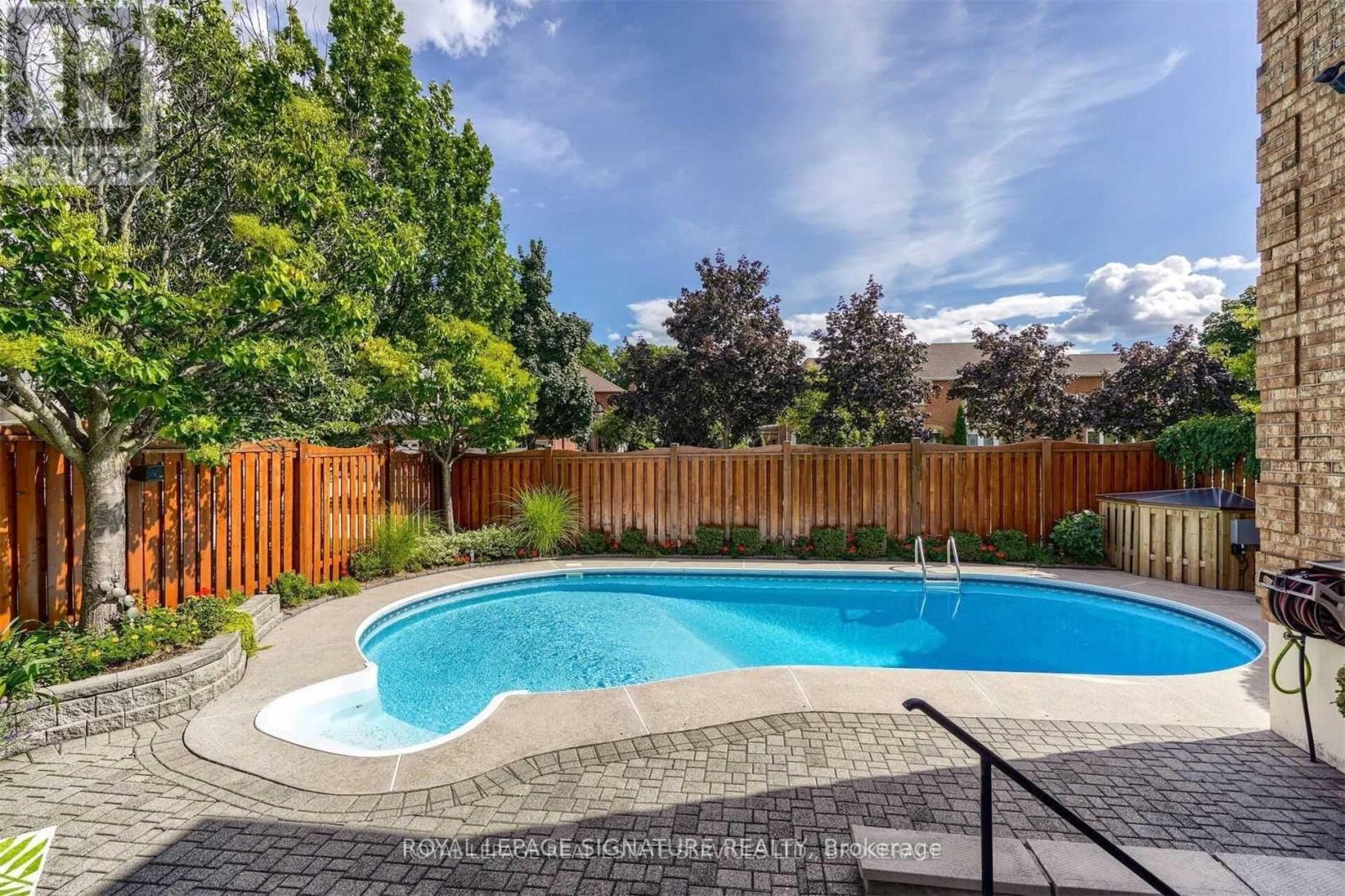 5571 Spangler Drive, Mississauga, Ontario  L5R 3M5 - Photo 50 - W12475678