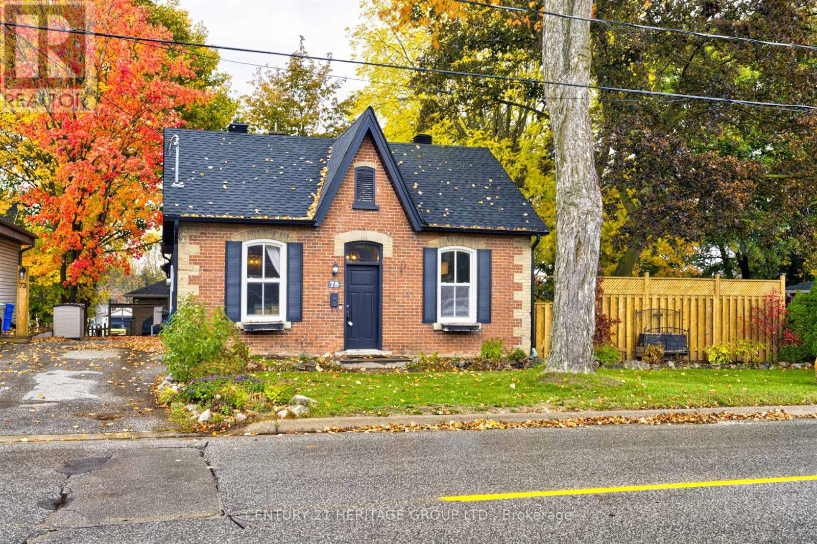 75 John Street, Orangeville, Ontario  L9W 2P7 - Photo 2 - W12475690
