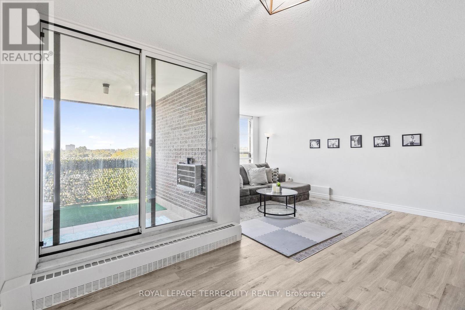 601 - 2556 Argyle Road, Mississauga, Ontario  L5B 2H6 - Photo 8 - W12475691