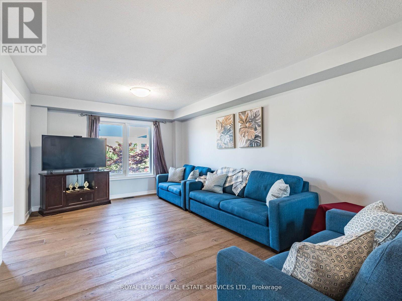 3087 Highvalley Road, Oakville, Ontario  L6M 5H4 - Photo 8 - W12475699