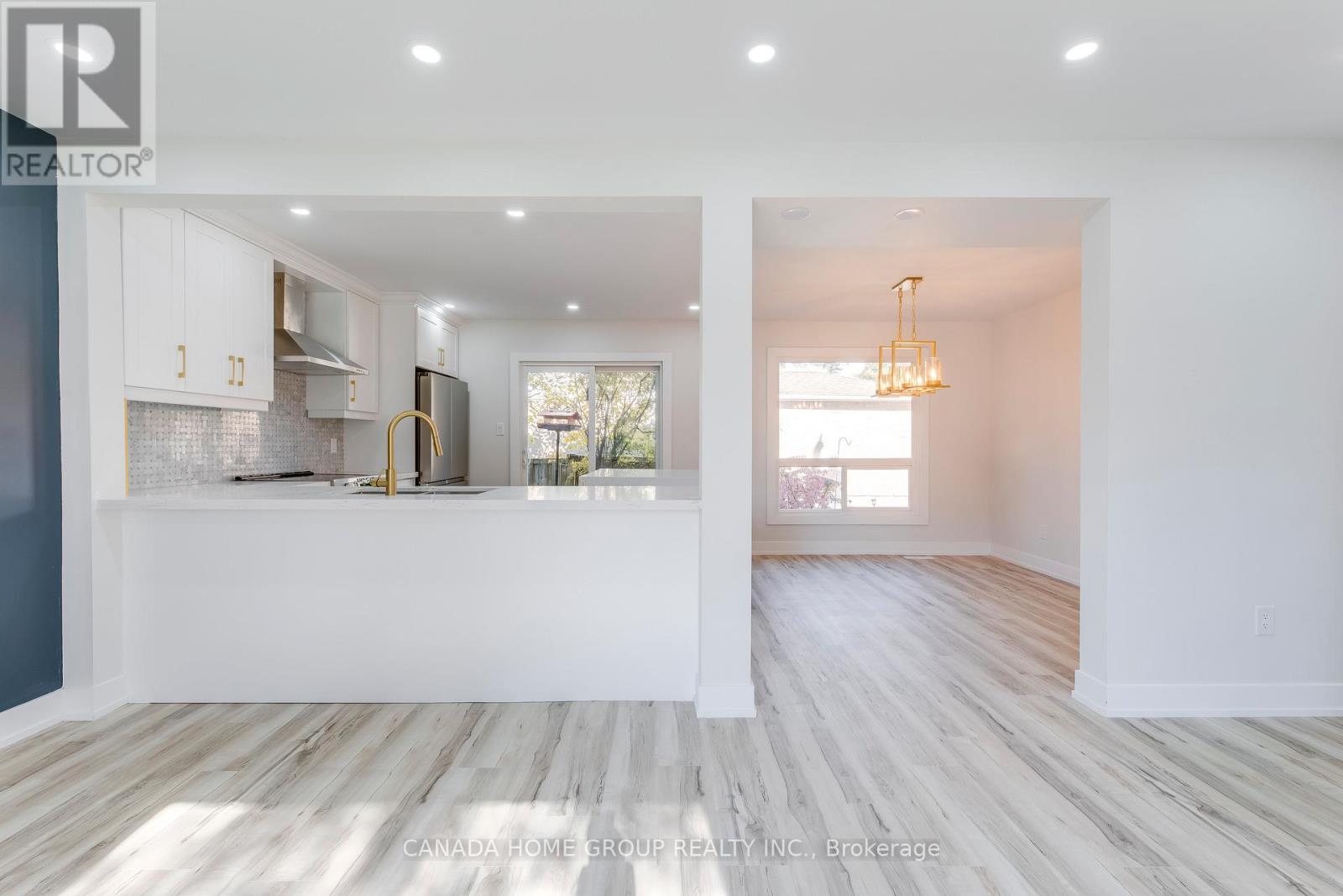 Upper - 6340 Kindree Circle, Mississauga, Ontario  L5N 3C2 - Photo 14 - W12475704