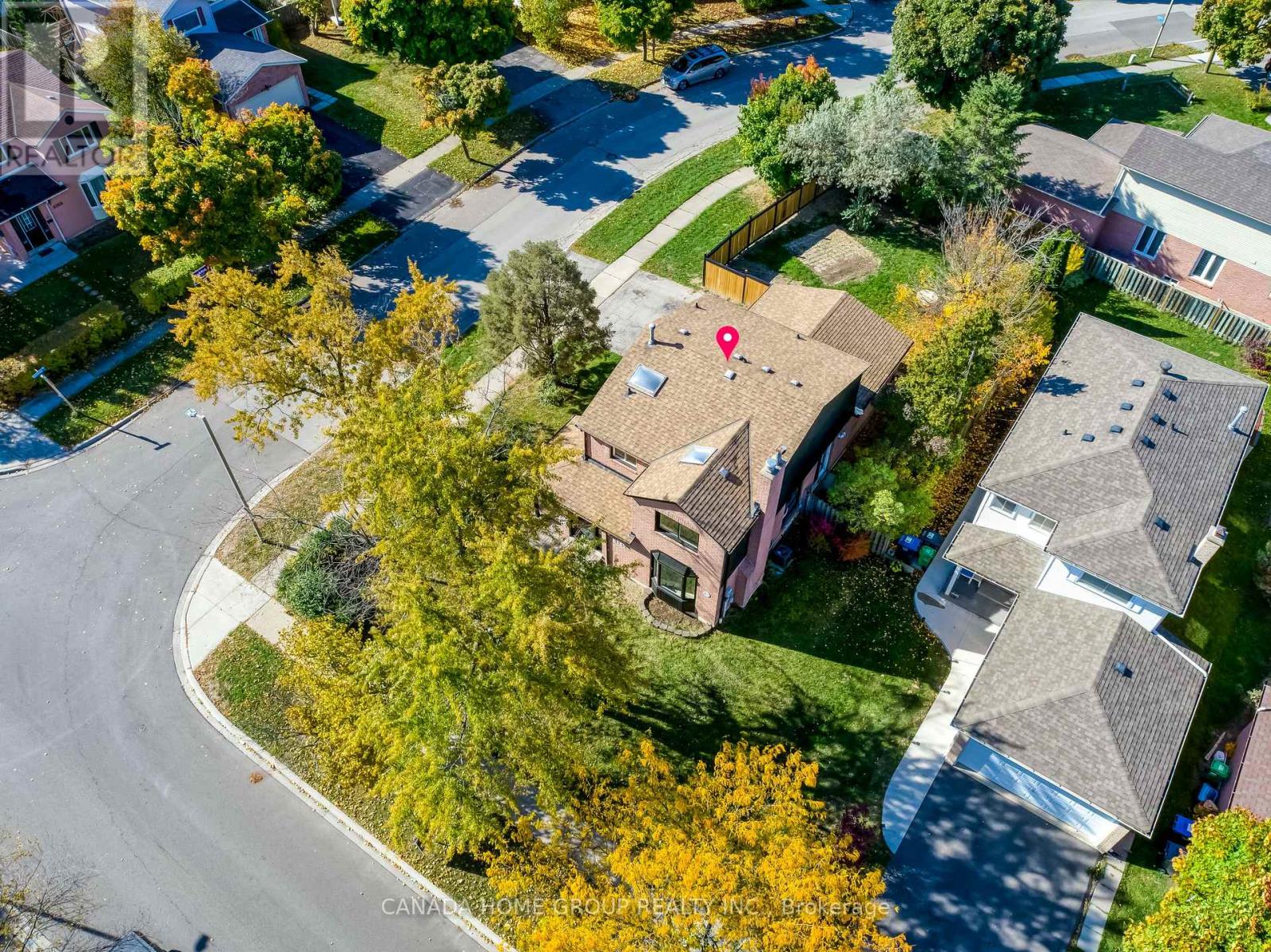 Upper - 6340 Kindree Circle, Mississauga, Ontario  L5N 3C2 - Photo 2 - W12475704
