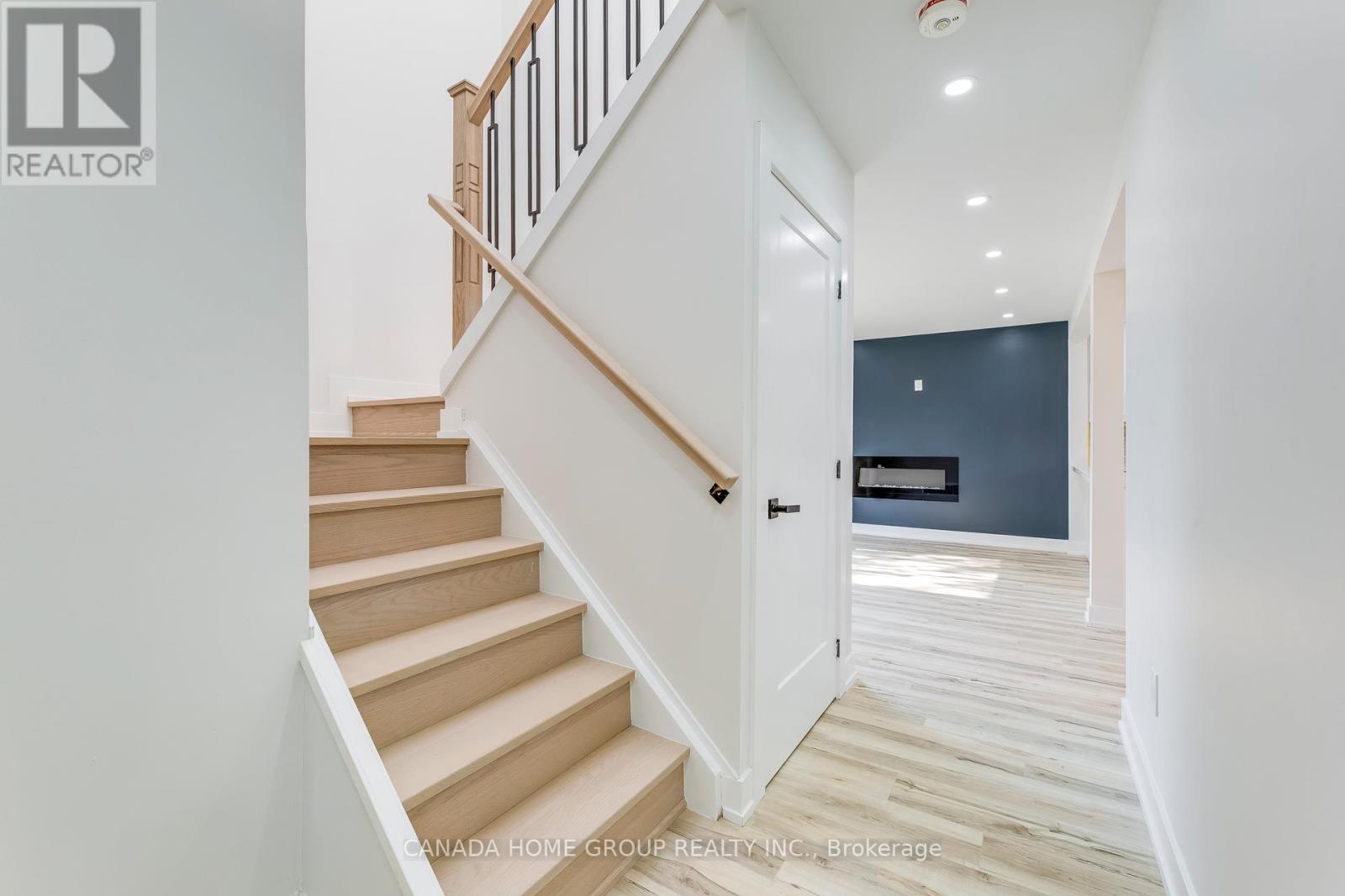 Upper - 6340 Kindree Circle, Mississauga, Ontario  L5N 3C2 - Photo 26 - W12475704