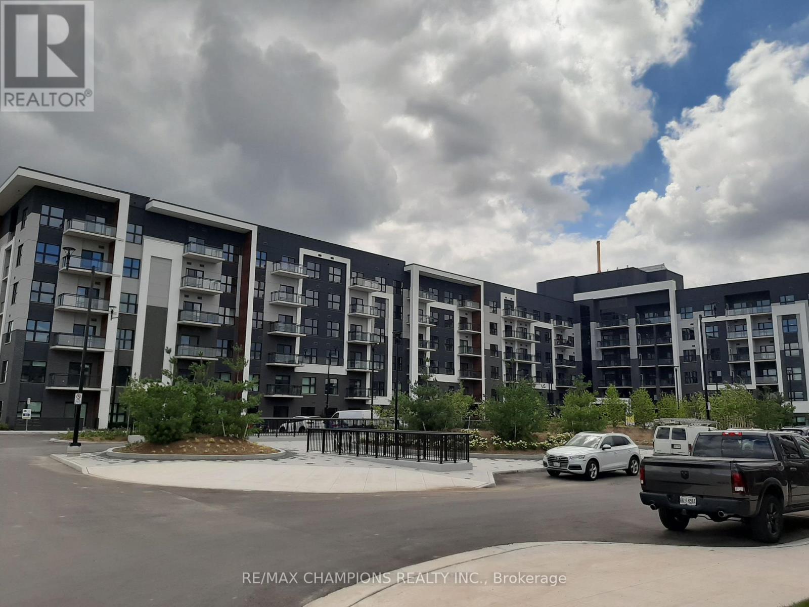 308 - 128 GROVEWOOD COMMON, Oakville, Ontario