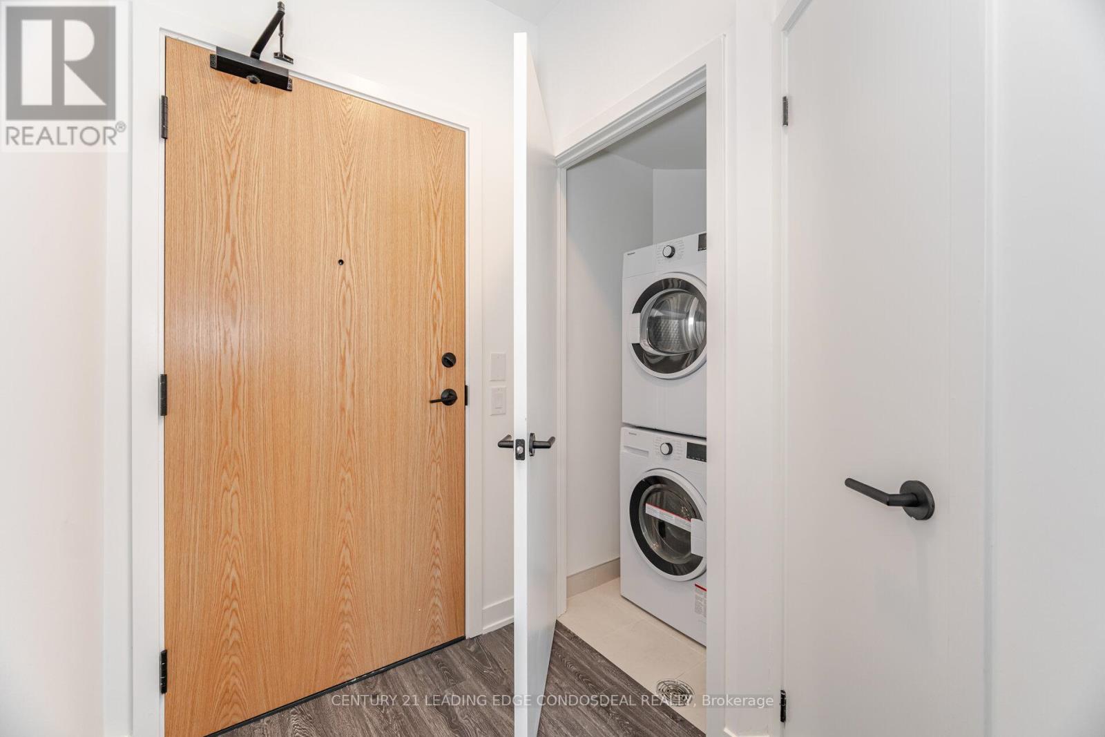 1601 - 2495 Eglinton Avenue W, Mississauga, Ontario  L5M 2V8 - Photo 22 - W12475728