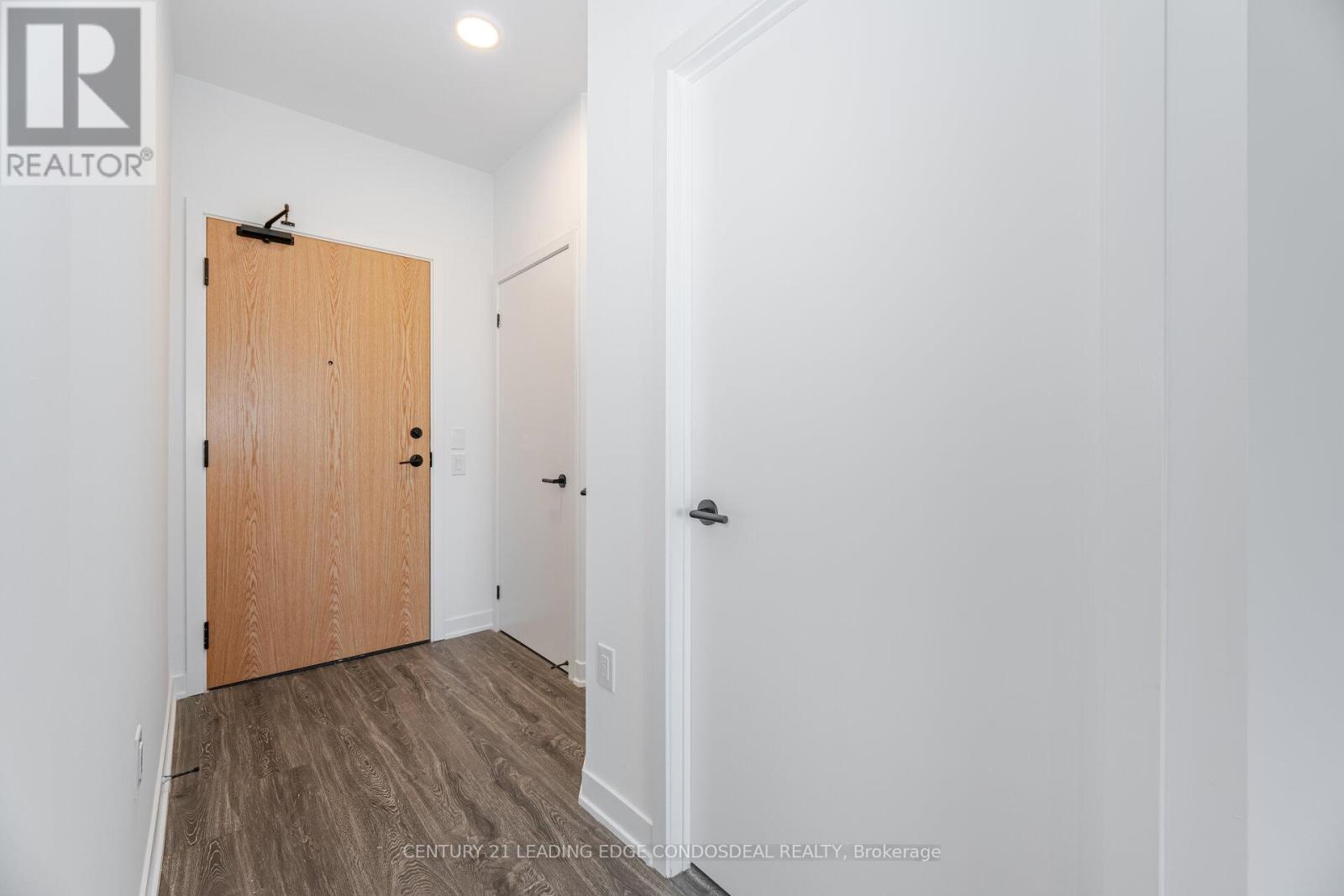 1601 - 2495 Eglinton Avenue W, Mississauga, Ontario  L5M 2V8 - Photo 8 - W12475728