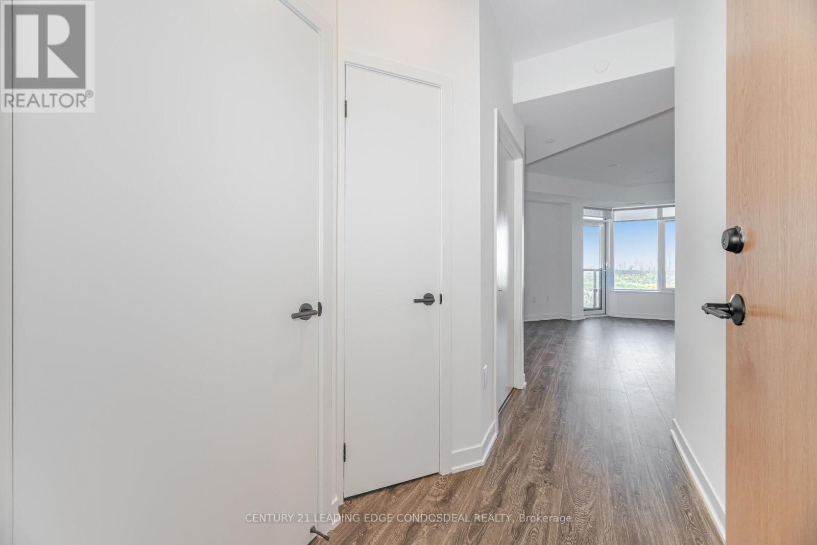 1601 - 2495 Eglinton Avenue W, Mississauga, Ontario  L5M 2V8 - Photo 9 - W12475728