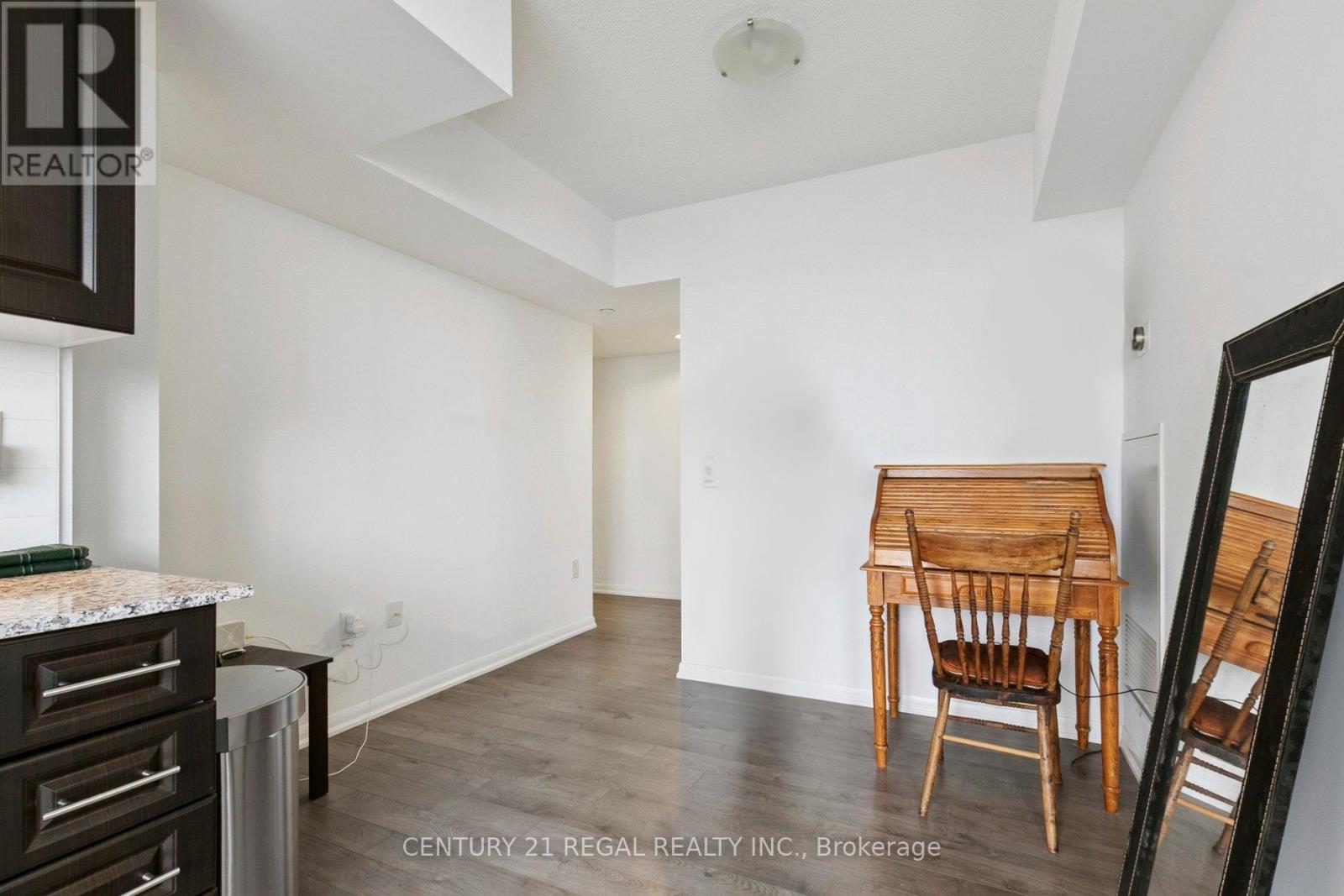 2707 - 830 Lawrence Avenue W, Toronto, Ontario  M6A 0A2 - Photo 5 - W12475750