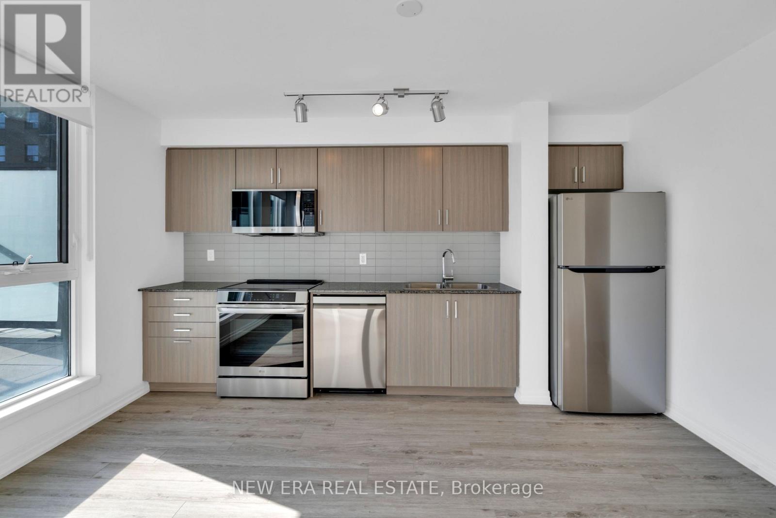 204 - 80 Esther Lorrie Drive, Toronto, Ontario  M9W 0C6 - Photo 5 - W12475759