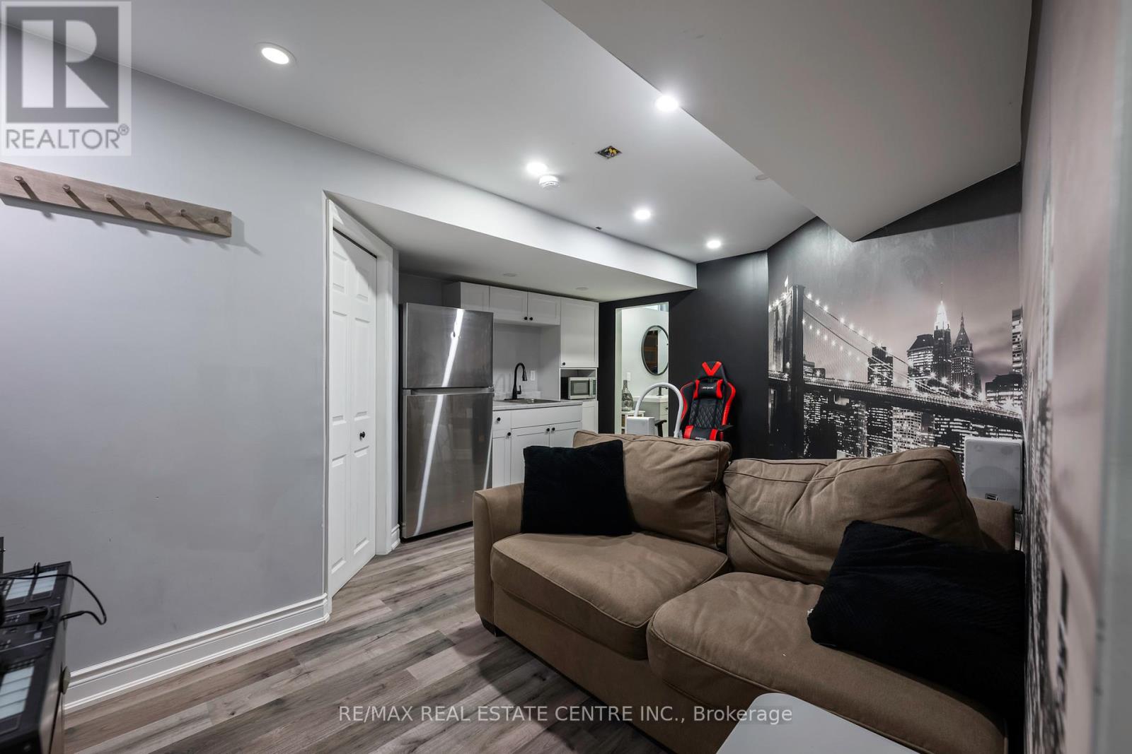28 Henderson Street, Orangeville, Ontario  L9W 5G1 - Photo 40 - W12475760