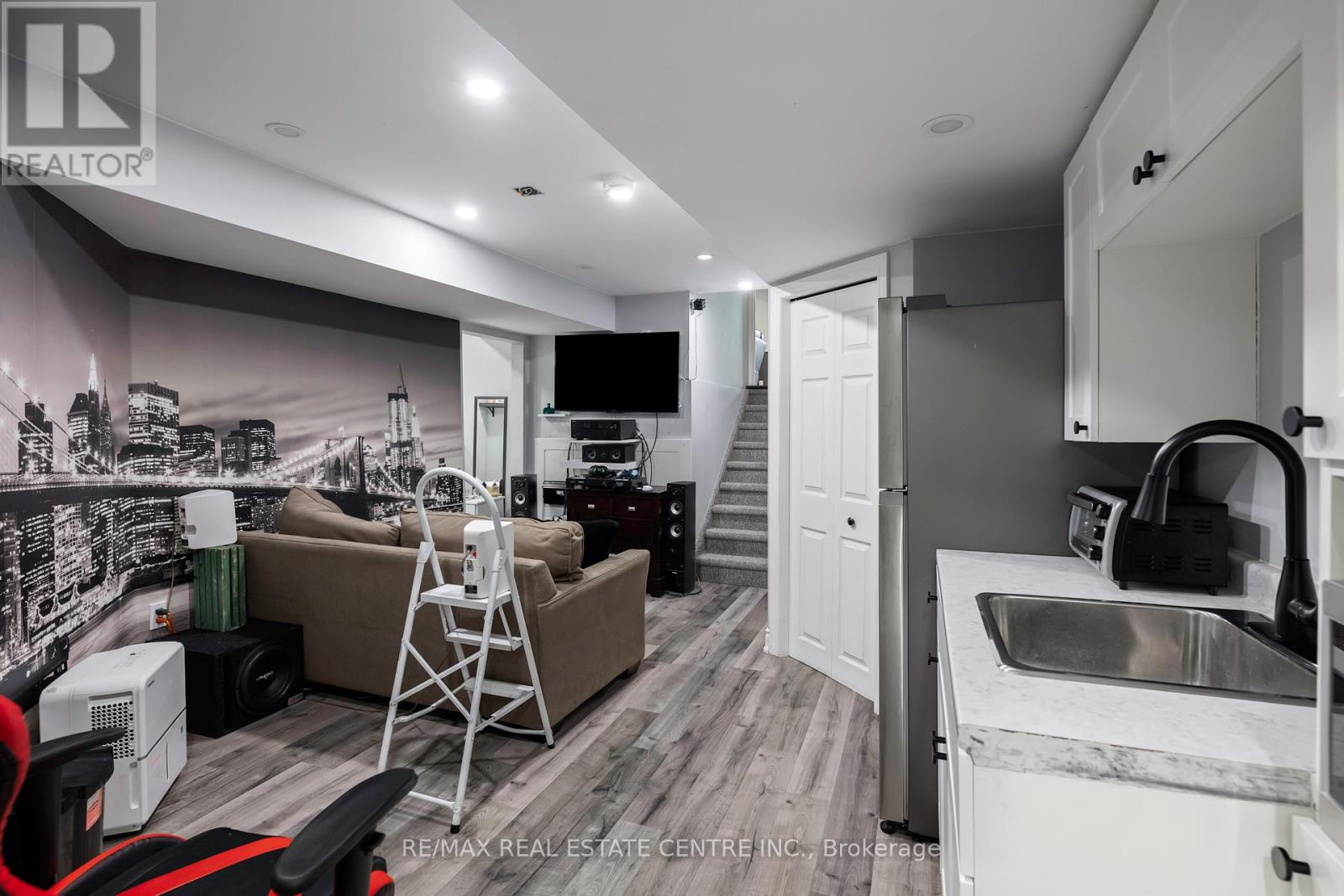 28 Henderson Street, Orangeville, Ontario  L9W 5G1 - Photo 45 - W12475760