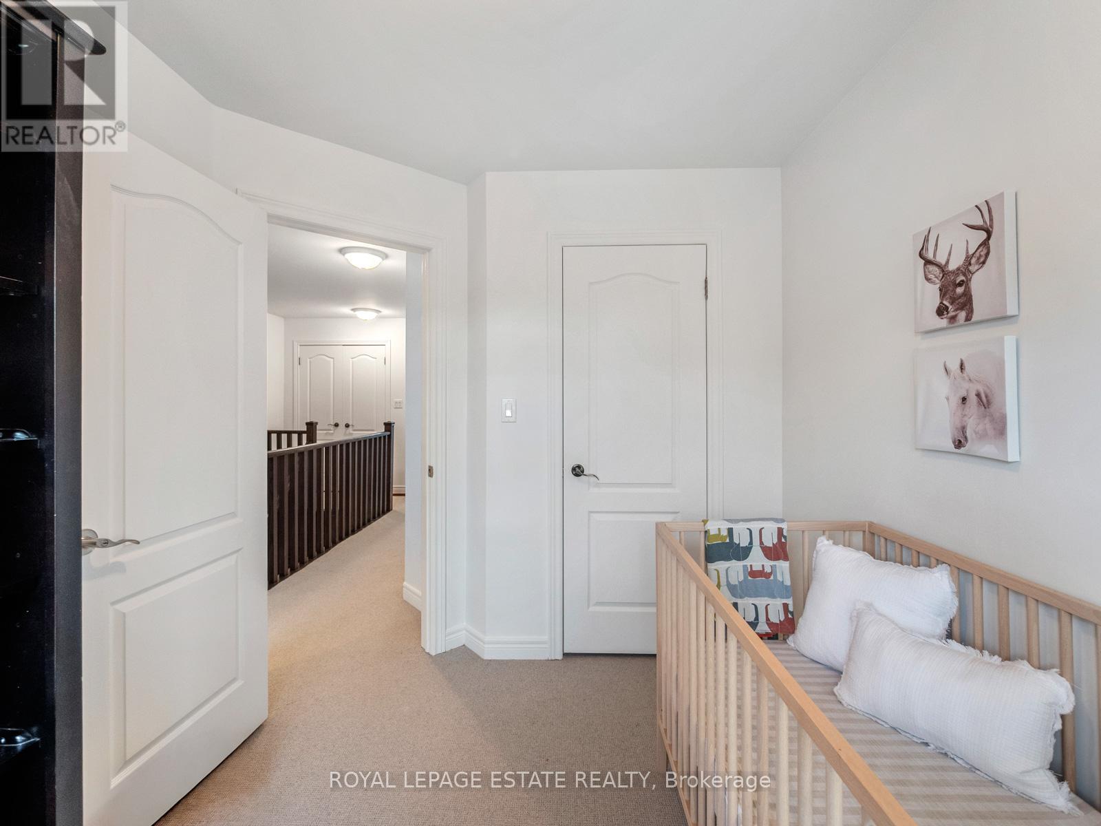 40 Bell Manor Drive, Toronto, Ontario  M8Y 0A4 - Photo 22 - W12475767