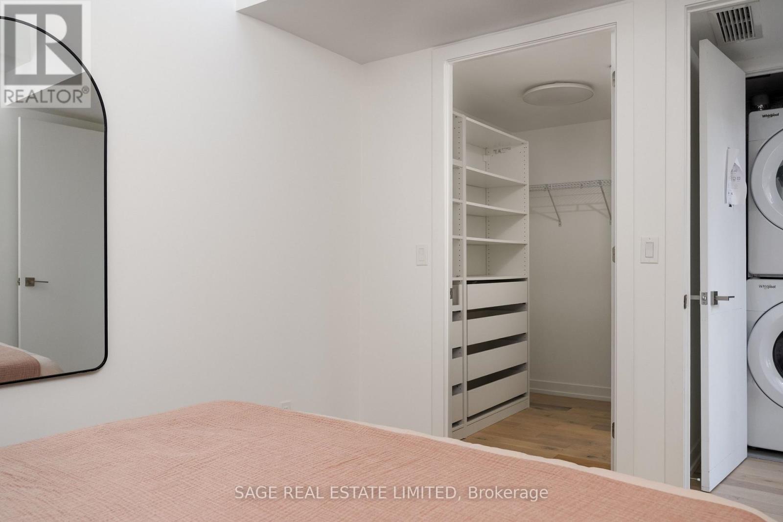 321 - 35 Wabash Avenue, Toronto, Ontario  M6R 0A9 - Photo 15 - W12475805