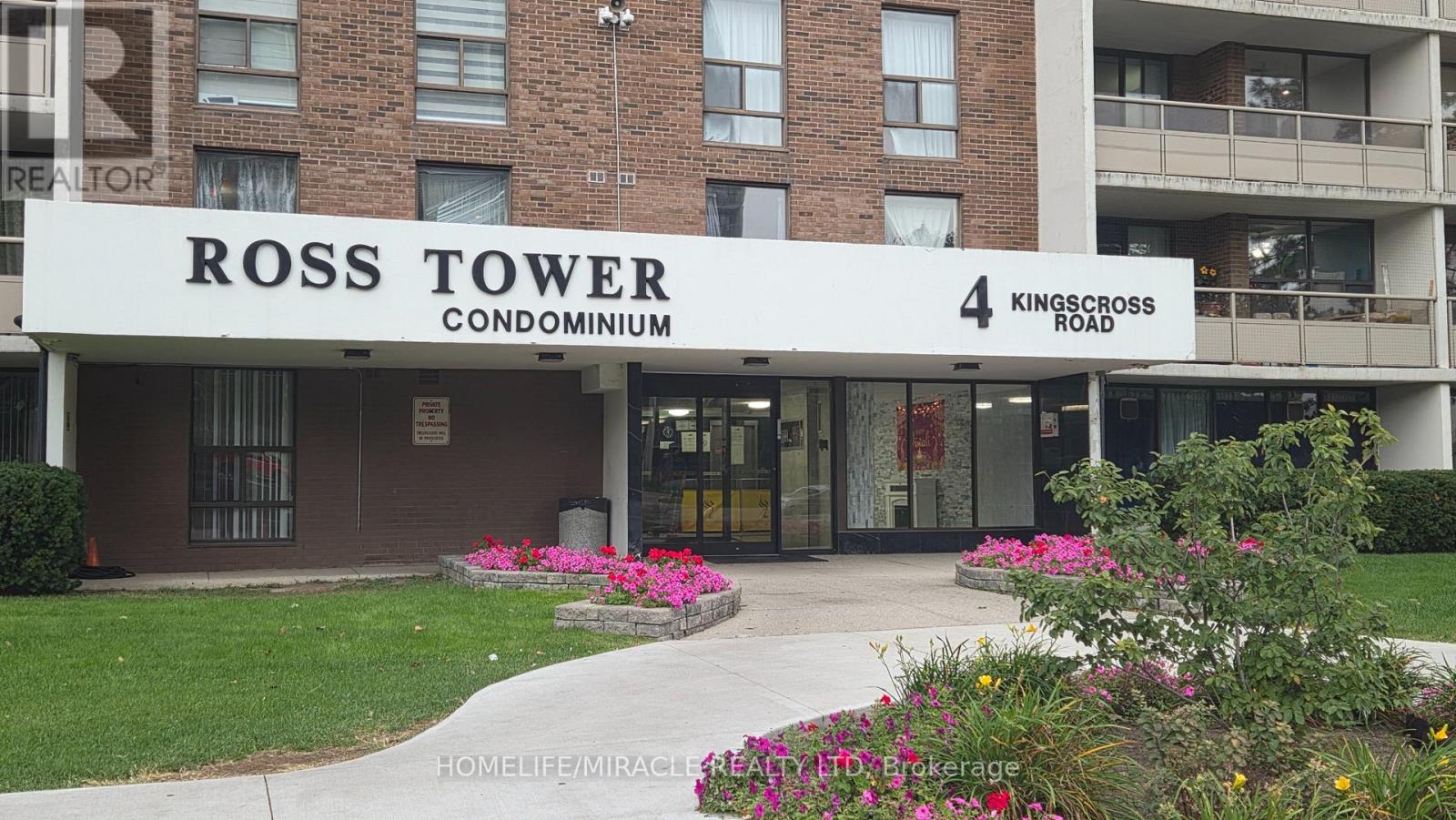 105 - 4 KINGS CROSS ROAD, Brampton, Ontario