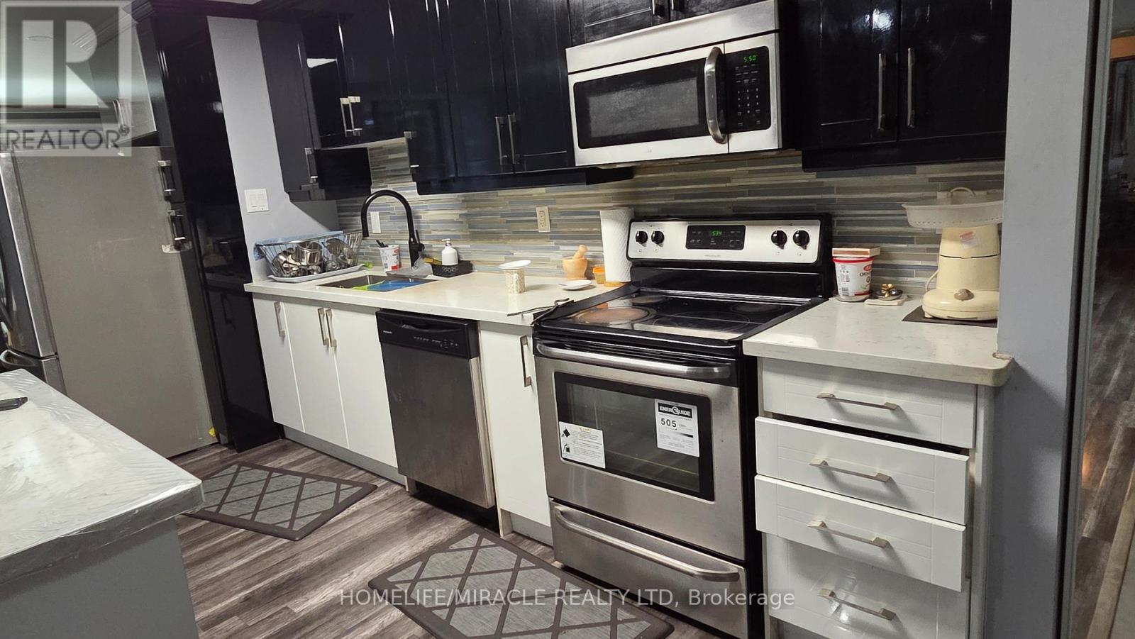 105 - 4 Kings Cross Road, Brampton, Ontario  L6T 3X8 - Photo 10 - W12475806