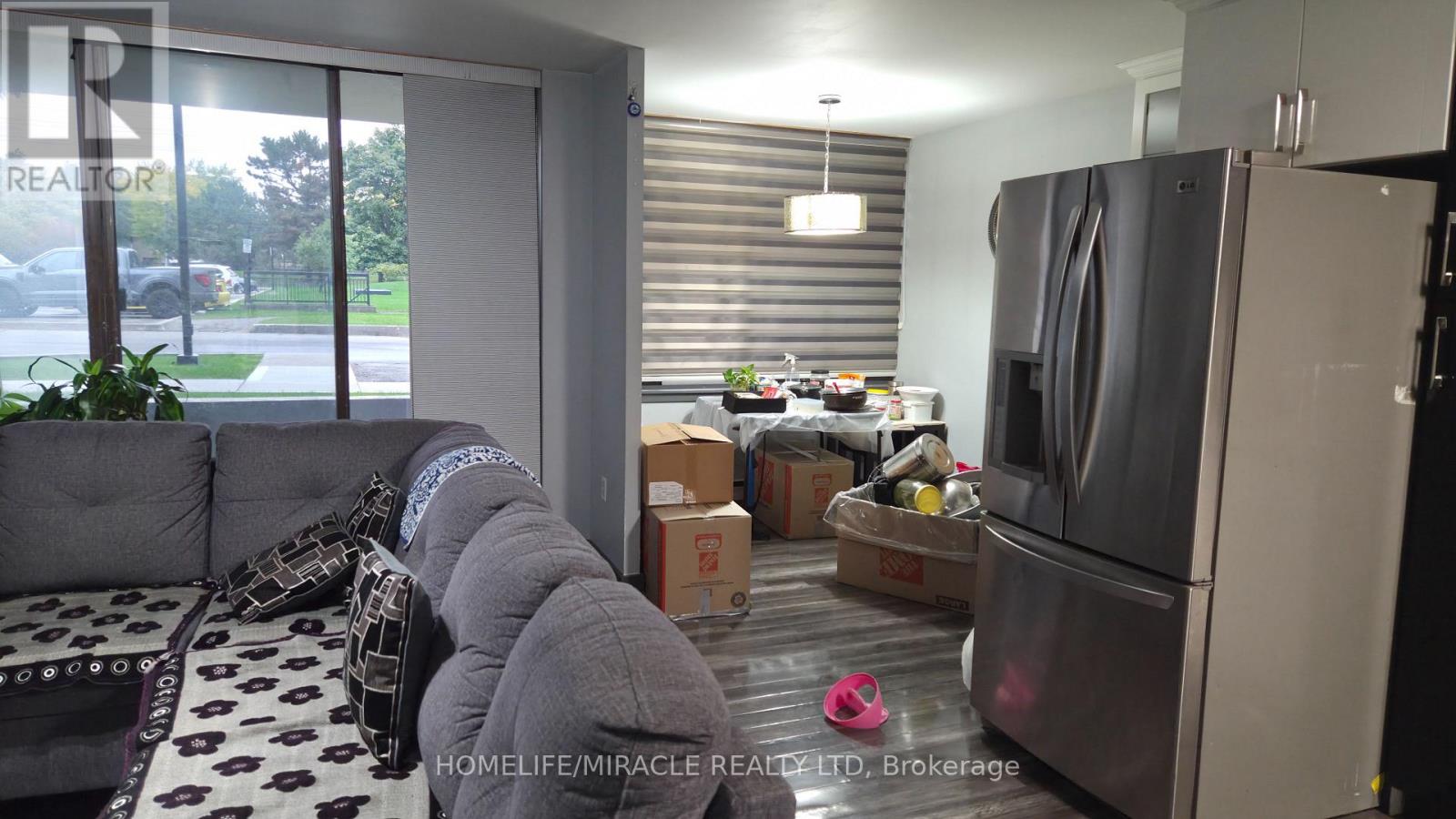 105 - 4 Kings Cross Road, Brampton, Ontario  L6T 3X8 - Photo 13 - W12475806