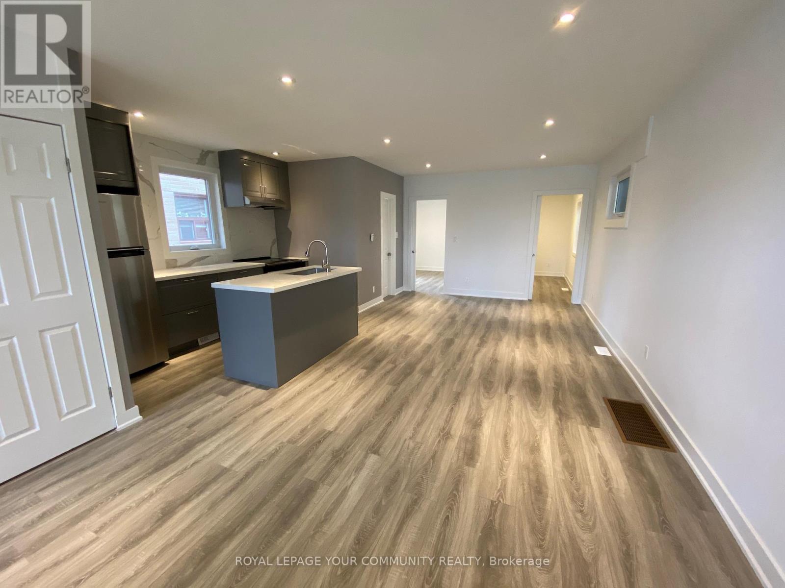 172 Times Rd Main Fl Road, Toronto, Ontario  M6B 3M6 - Photo 9 - W12475838