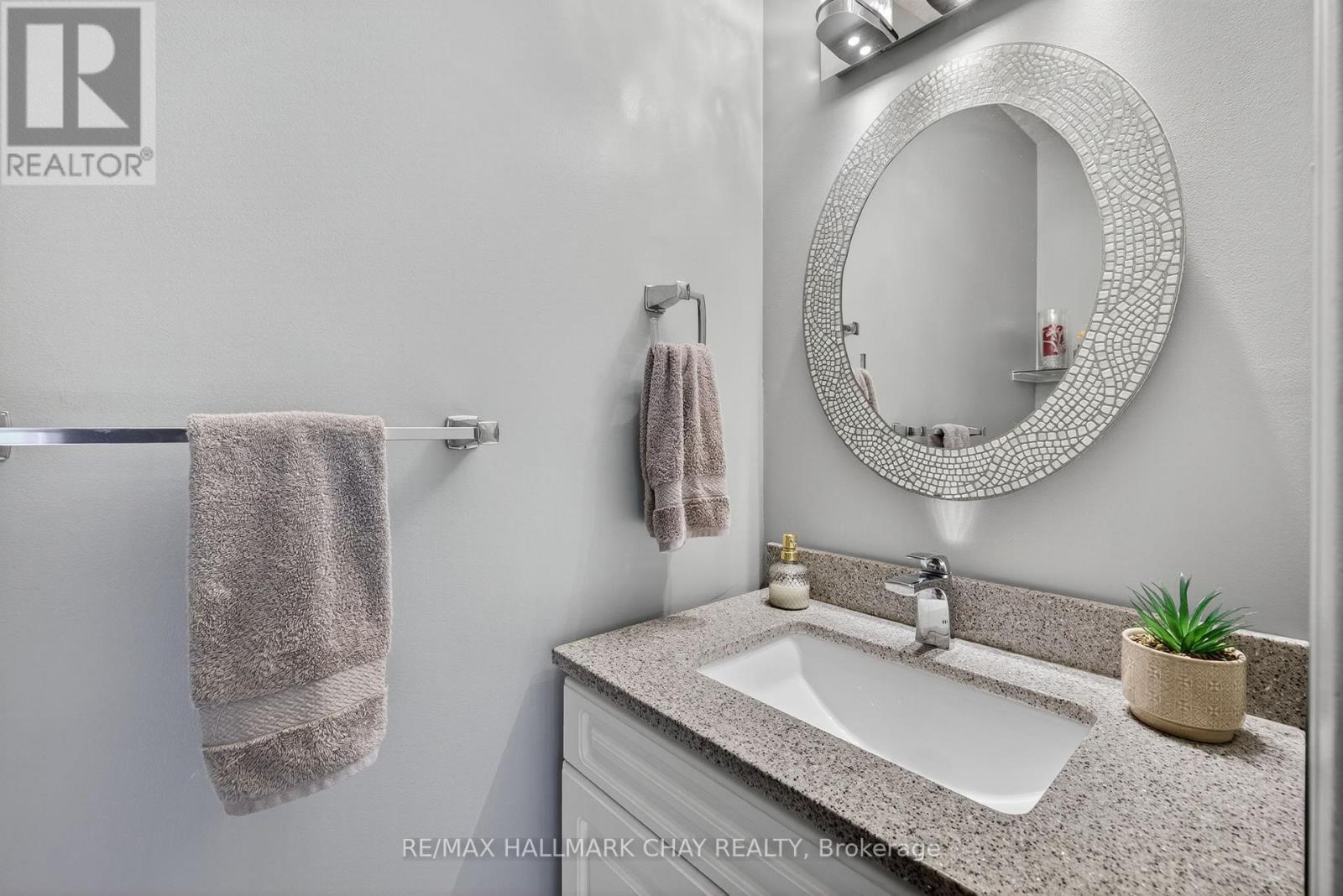 55 Massey Street, Brampton, Ontario  L6S 2V8 - Photo 19 - W12475848