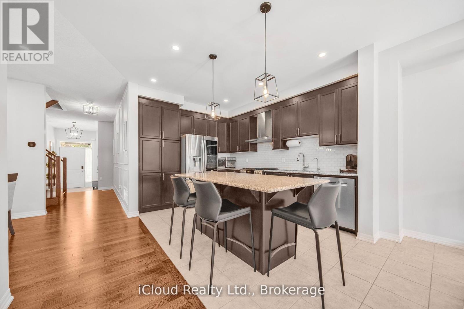 3327 Erasmum Street, Oakville (Go Glenorchy), Ontario  L6M 4J9 - Photo 11 - W12475860