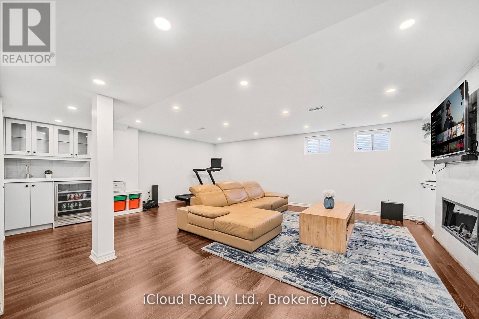 3327 Erasmum Street, Oakville (Go Glenorchy), Ontario  L6M 4J9 - Photo 27 - W12475860