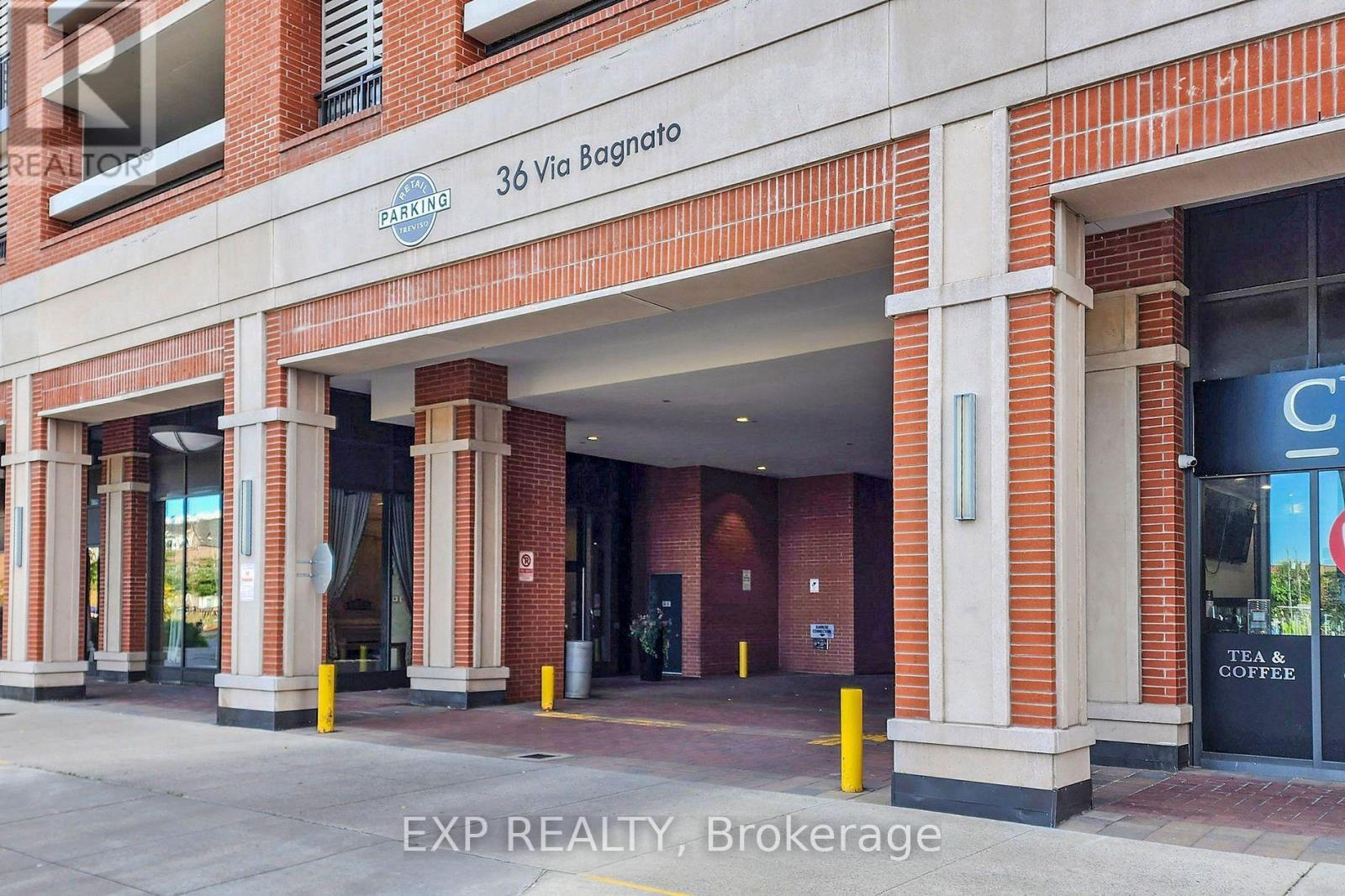 438 - 36 Via Bagnato, Toronto, Ontario  M6A 0B7 - Photo 2 - W12475877