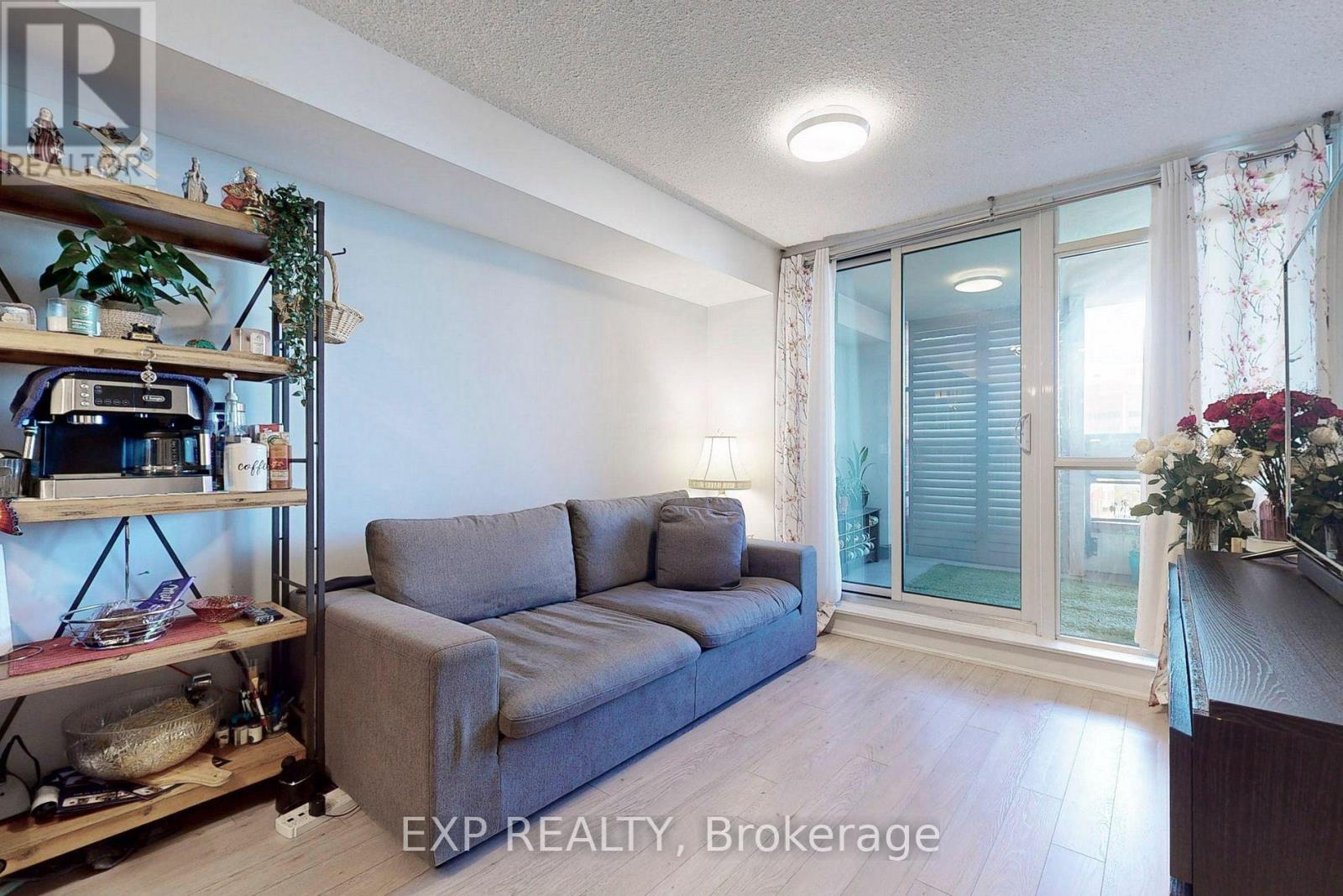 438 - 36 Via Bagnato, Toronto, Ontario  M6A 0B7 - Photo 8 - W12475877