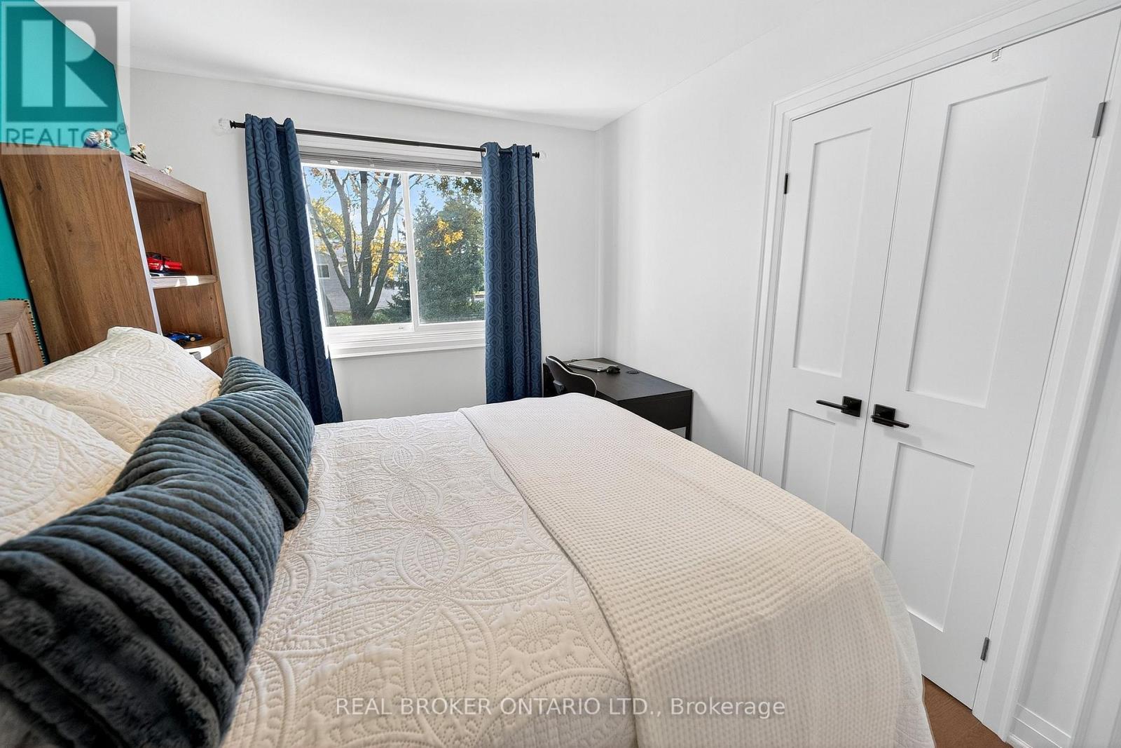 10 Essex Place, Brampton, Ontario  L6T 2A6 - Photo 25 - W12475898