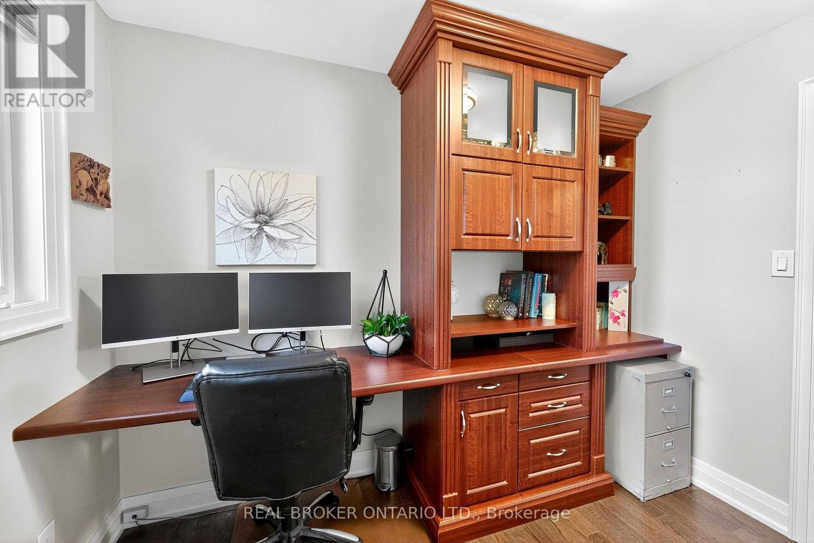 10 Essex Place, Brampton, Ontario  L6T 2A6 - Photo 29 - W12475898