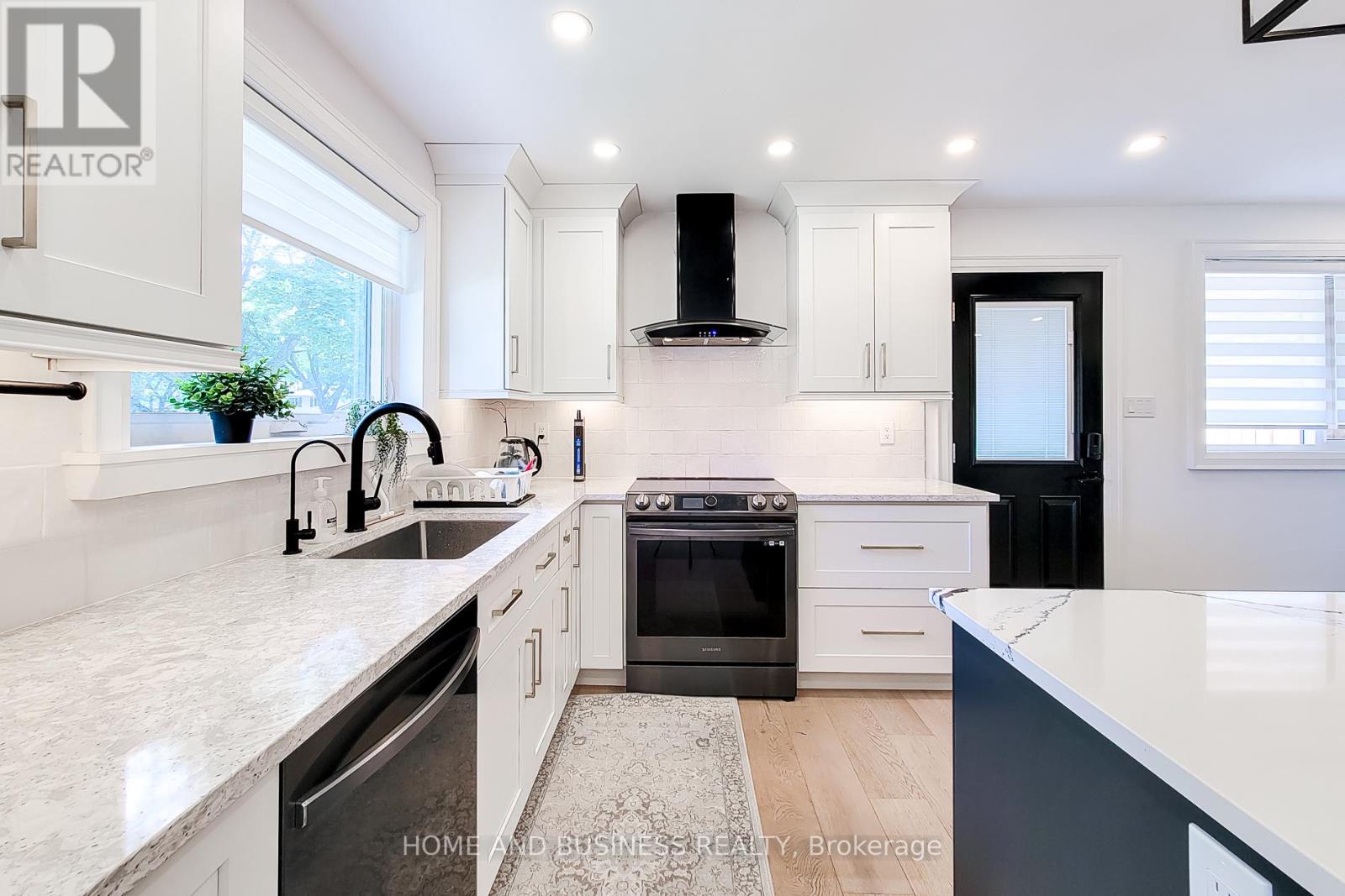 622 Braemore Road, Burlington, Ontario  L7N 3E5 - Photo 14 - W12475915
