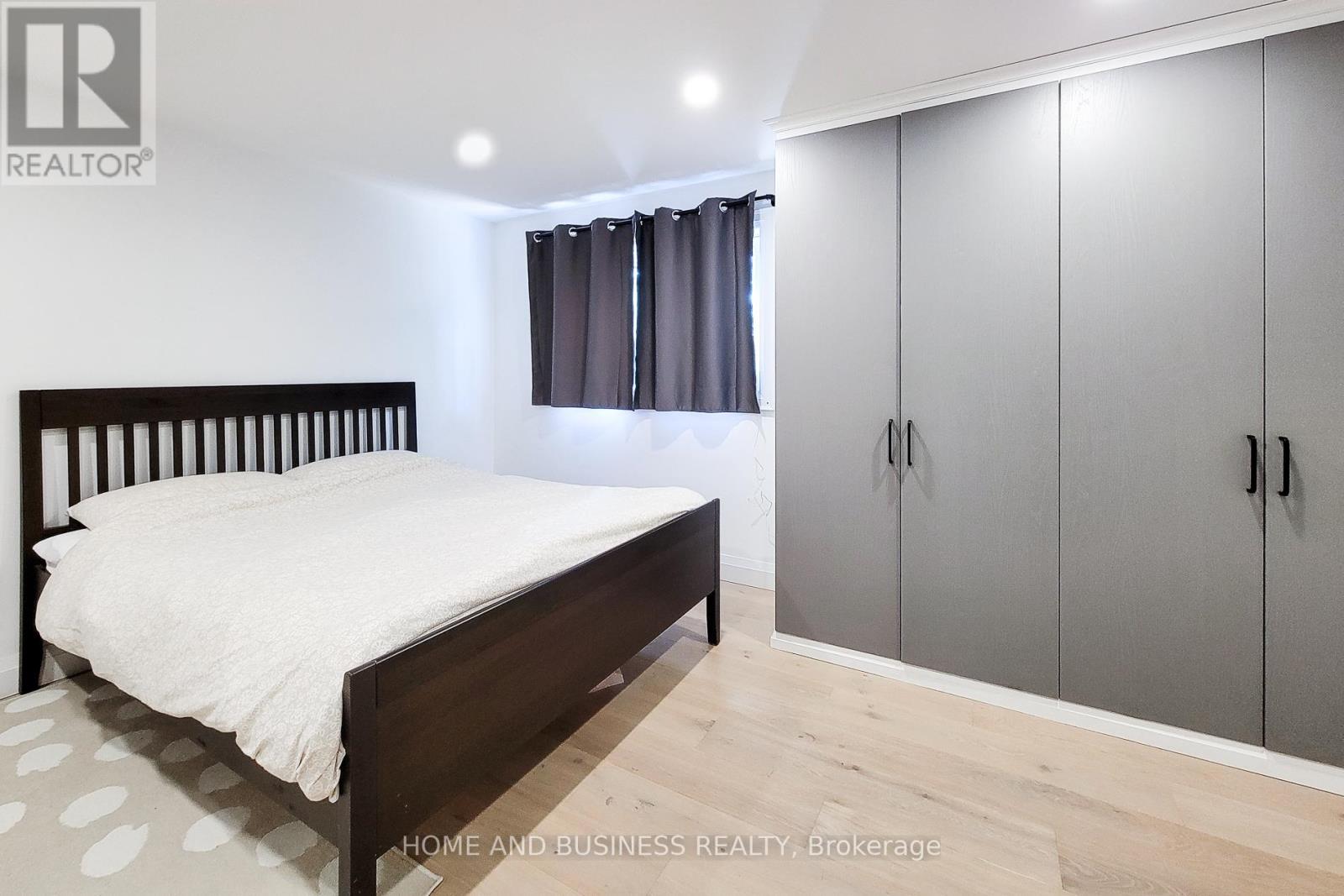 622 Braemore Road, Burlington, Ontario  L7N 3E5 - Photo 18 - W12475915