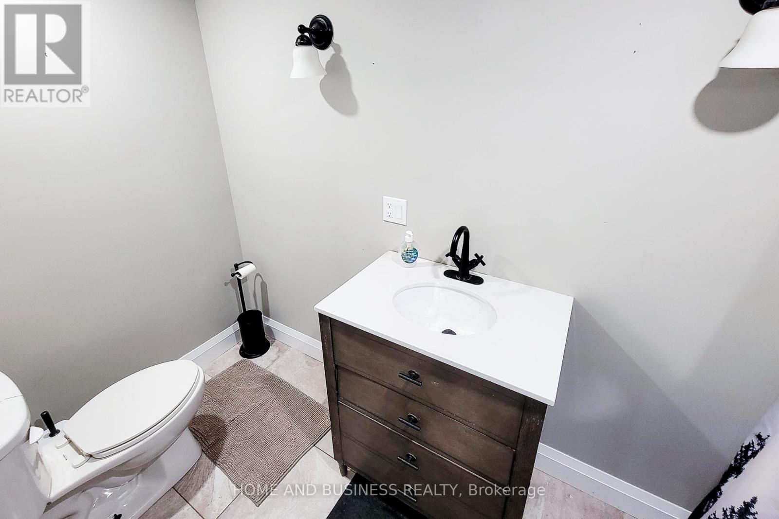 622 Braemore Road, Burlington, Ontario  L7N 3E5 - Photo 35 - W12475915