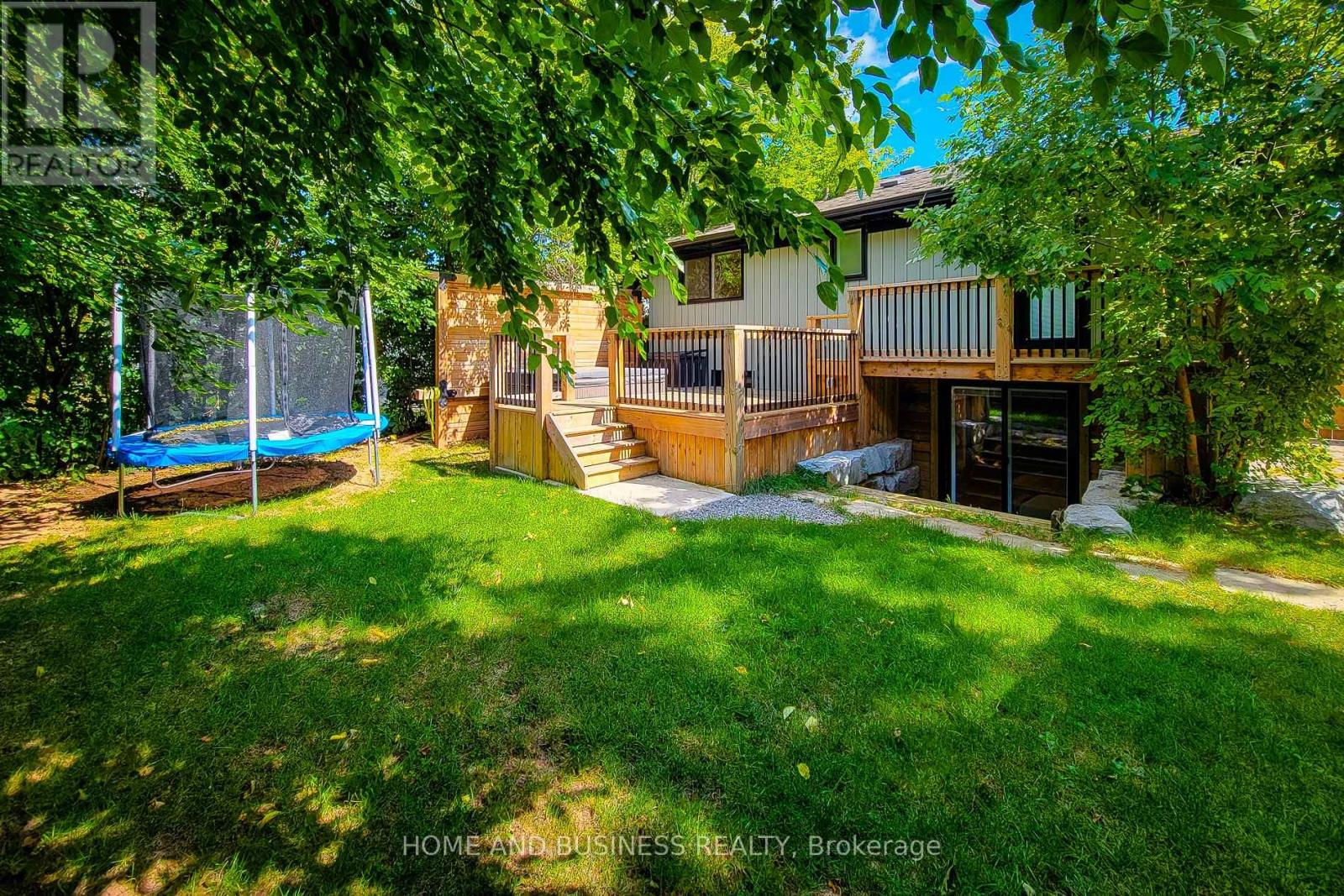 622 Braemore Road, Burlington, Ontario  L7N 3E5 - Photo 8 - W12475915