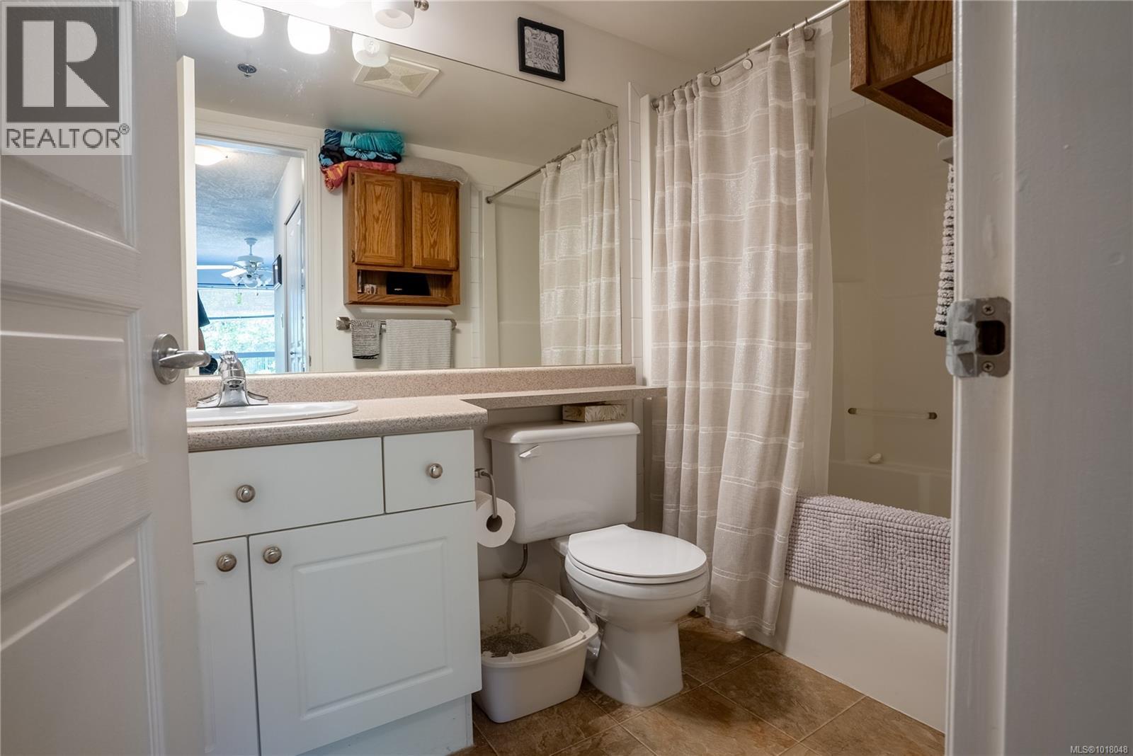 110 121 Aldersmith Pl, View Royal, British Columbia  V9A 7M7 - Photo 11 - 1018048