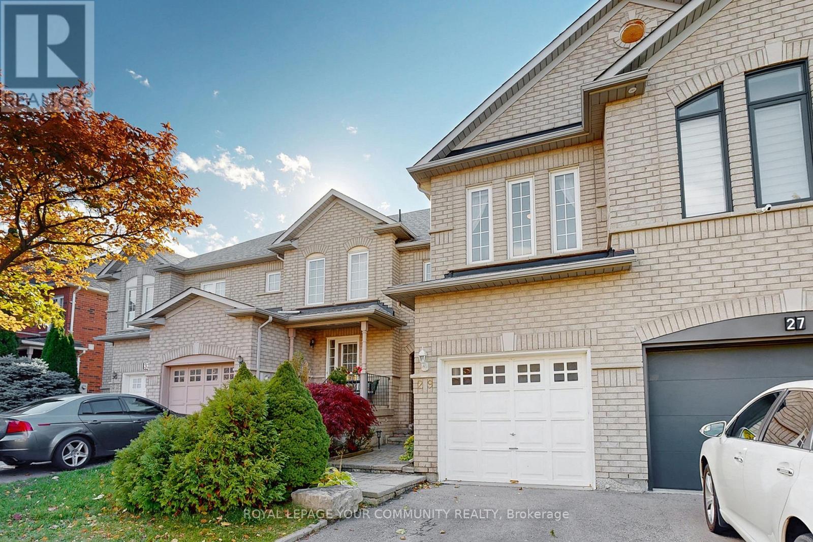 29 Peninsula Crescent, Richmond Hill (Rouge Woods), Ontario  L4S 1V1 - Photo 2 - N12475802