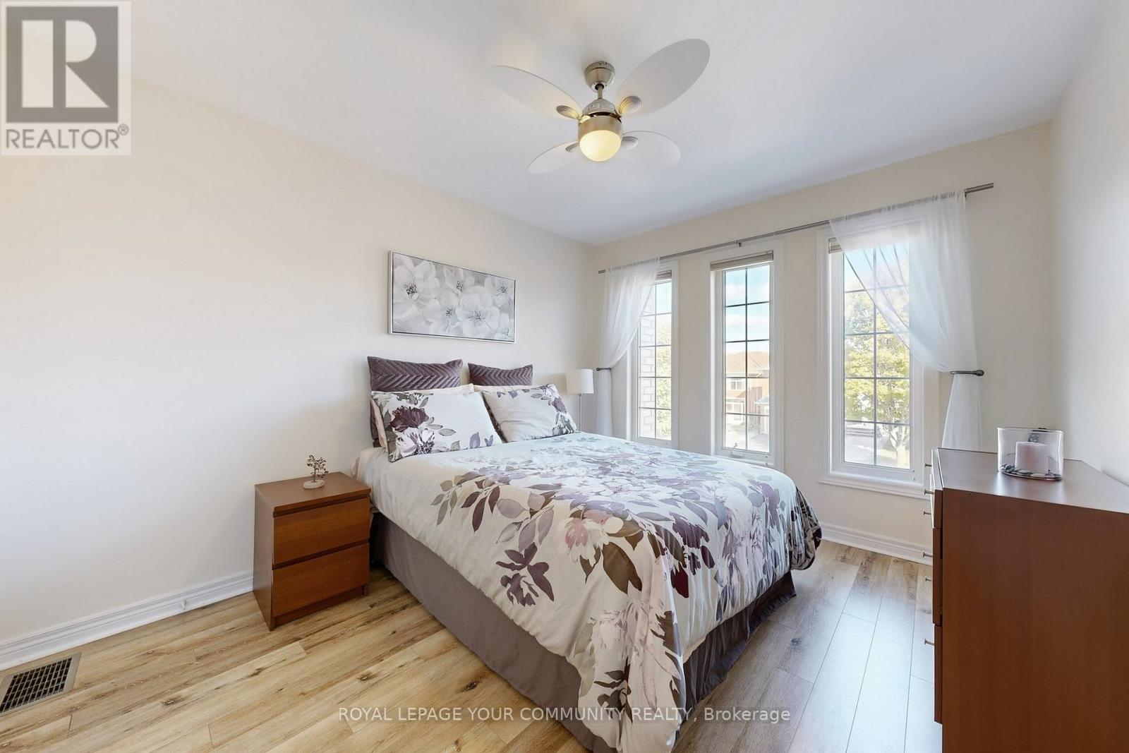 29 Peninsula Crescent, Richmond Hill (Rouge Woods), Ontario  L4S 1V1 - Photo 32 - N12475802