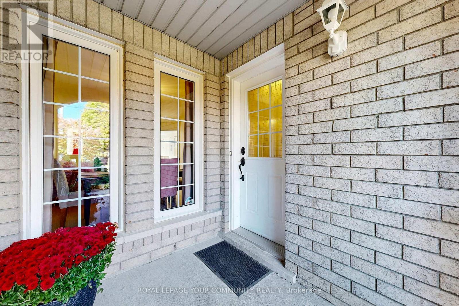 29 Peninsula Crescent, Richmond Hill (Rouge Woods), Ontario  L4S 1V1 - Photo 5 - N12475802