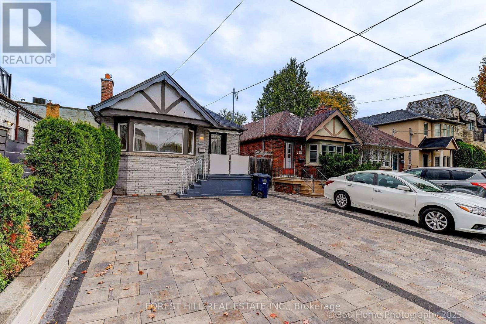 194 ROE AVENUE, Toronto, Ontario