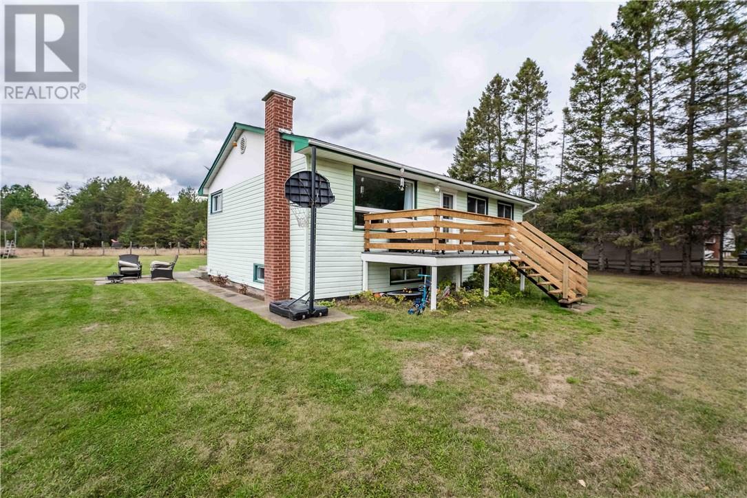 460 Burns Crossover Road, Webbwood, Ontario  P0P 2G0 - Photo 34 - 2125339