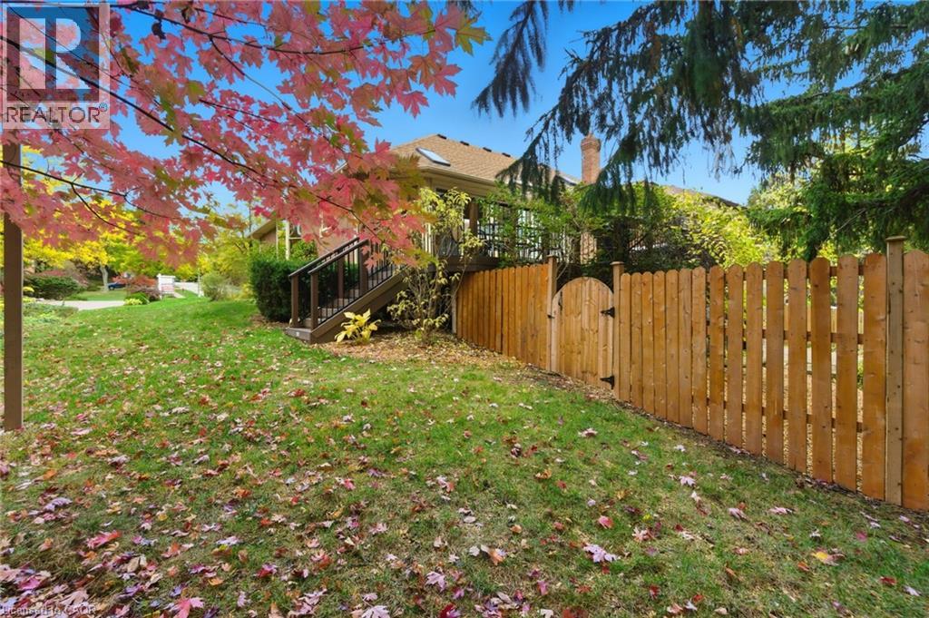 11 Mays Crescent, Waterdown, Ontario  L0R 2H4 - Photo 6 - 40779061