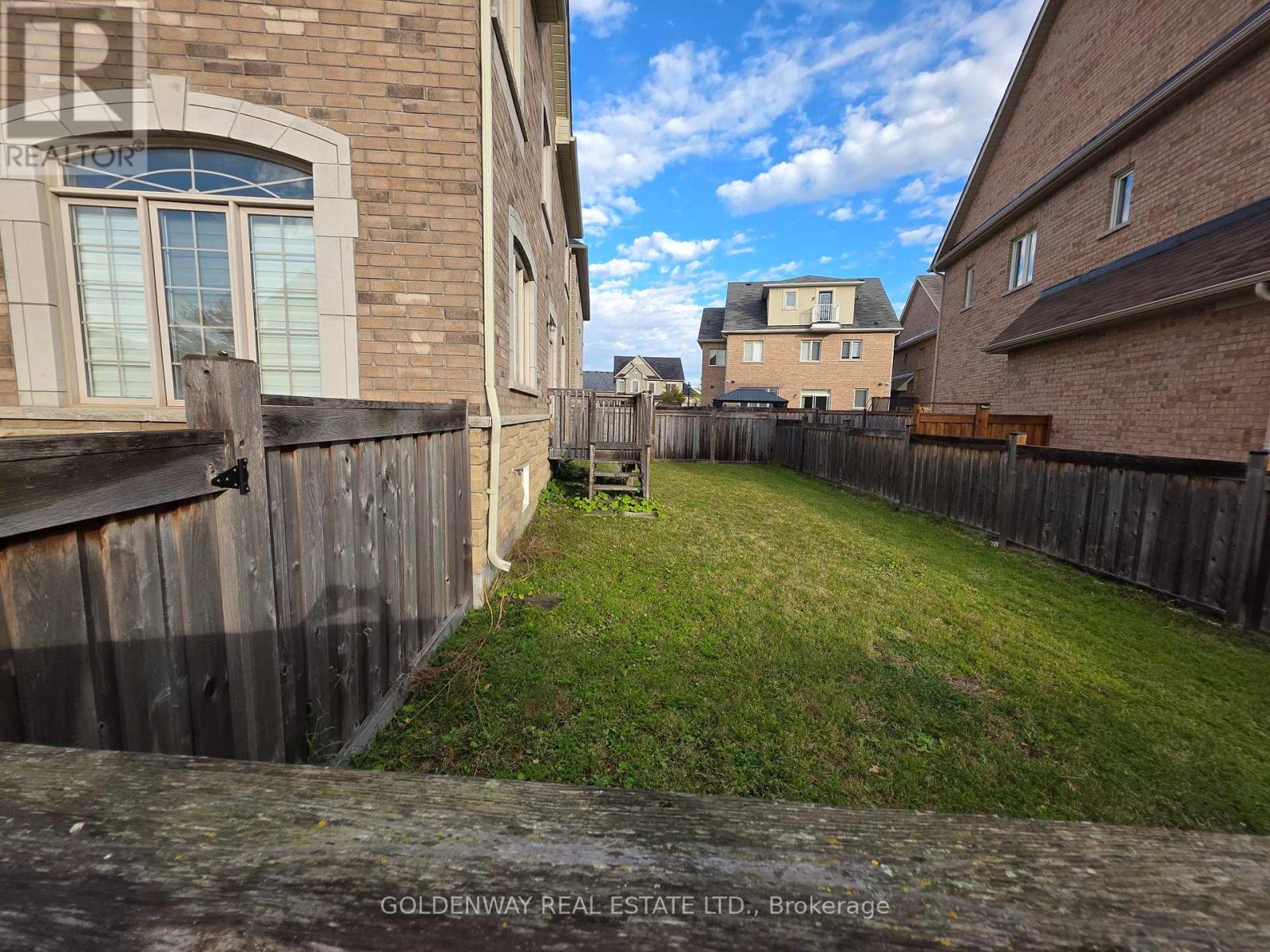 1140 Harden Trail, Newmarket, Ontario  L3X 0G8 - Photo 3 - N12475891