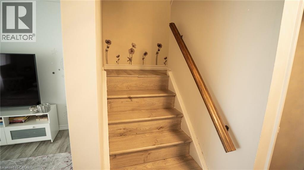 433b Lee Avenue, Waterloo, Ontario  N2K 2G4 - Photo 16 - 40780087