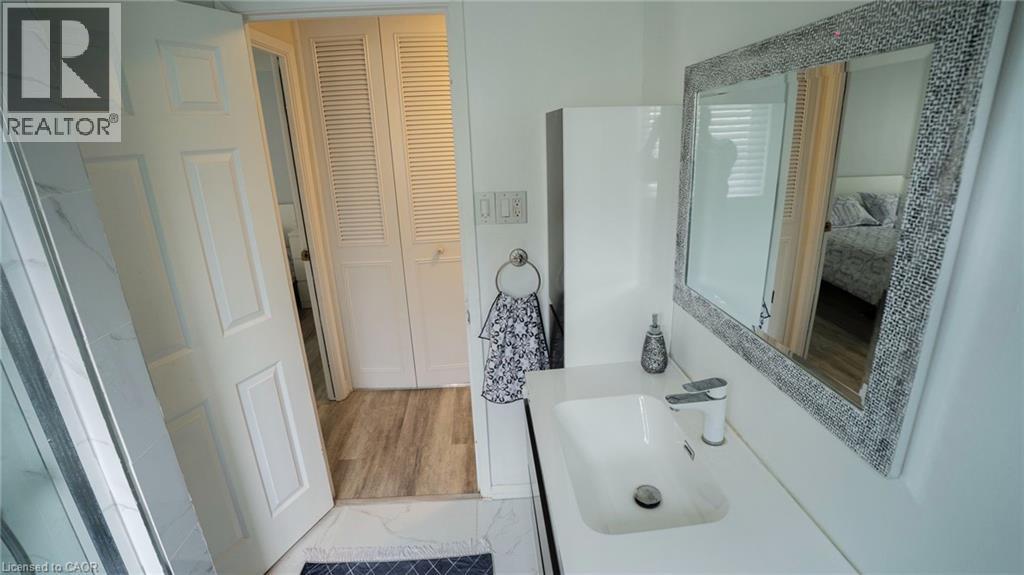 433b Lee Avenue, Waterloo, Ontario  N2K 2G4 - Photo 22 - 40780087