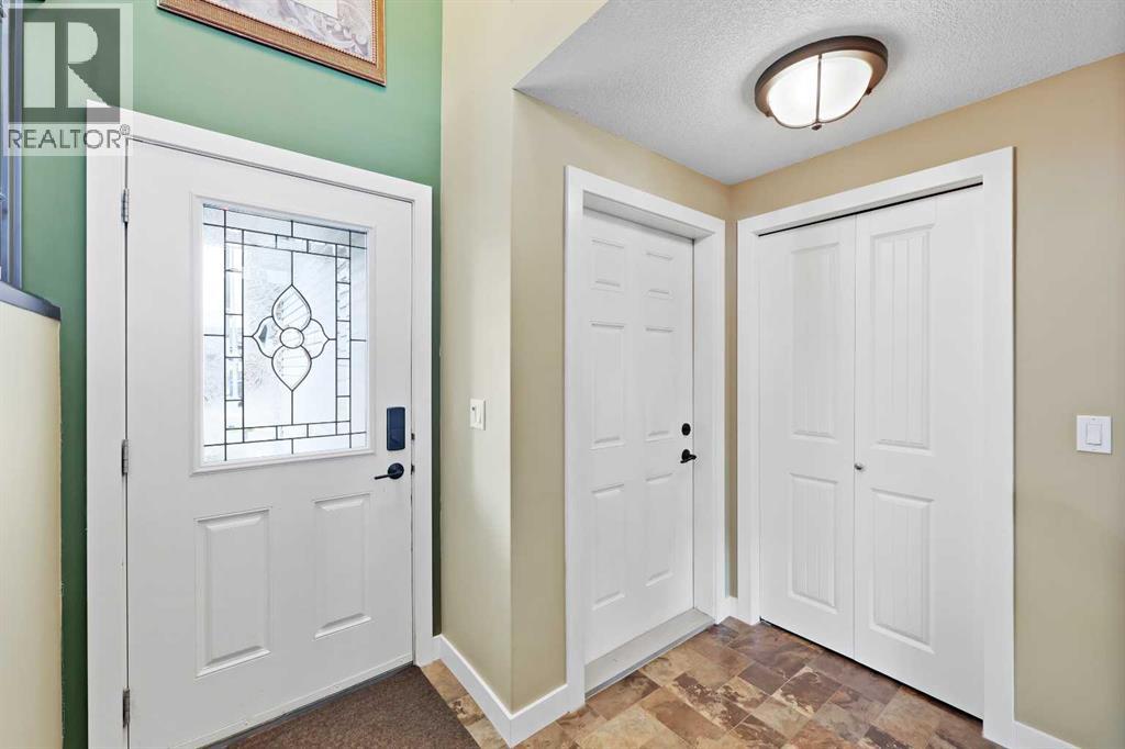 651 West Highland Crescent, Carstairs, Alberta  T0M 0N0 - Photo 5 - A2261591