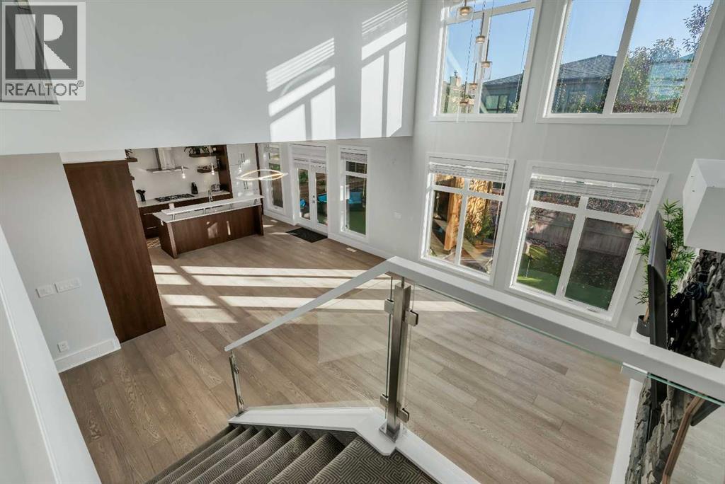 86 West Point Mews Sw, Calgary, Alberta  T3H 0X5 - Photo 4 - A2262618