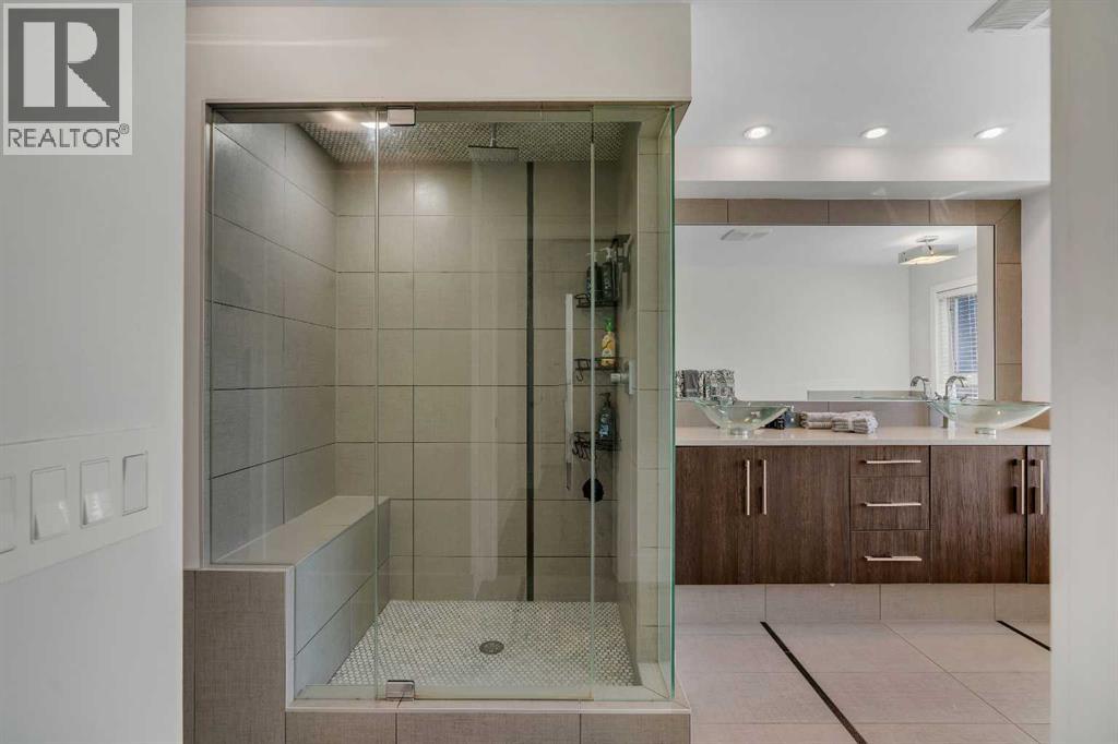 86 West Point Mews Sw, Calgary, Alberta  T3H 0X5 - Photo 33 - A2262618