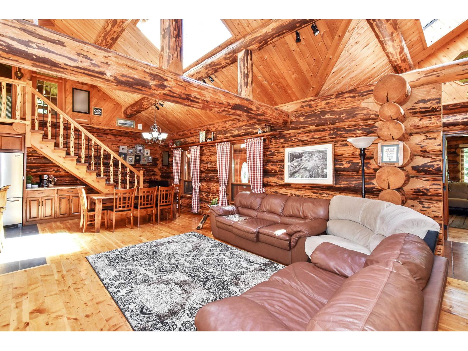 9921 Watt Street, Mission, British Columbia  V2V 0B6 - Photo 6 - R3040540