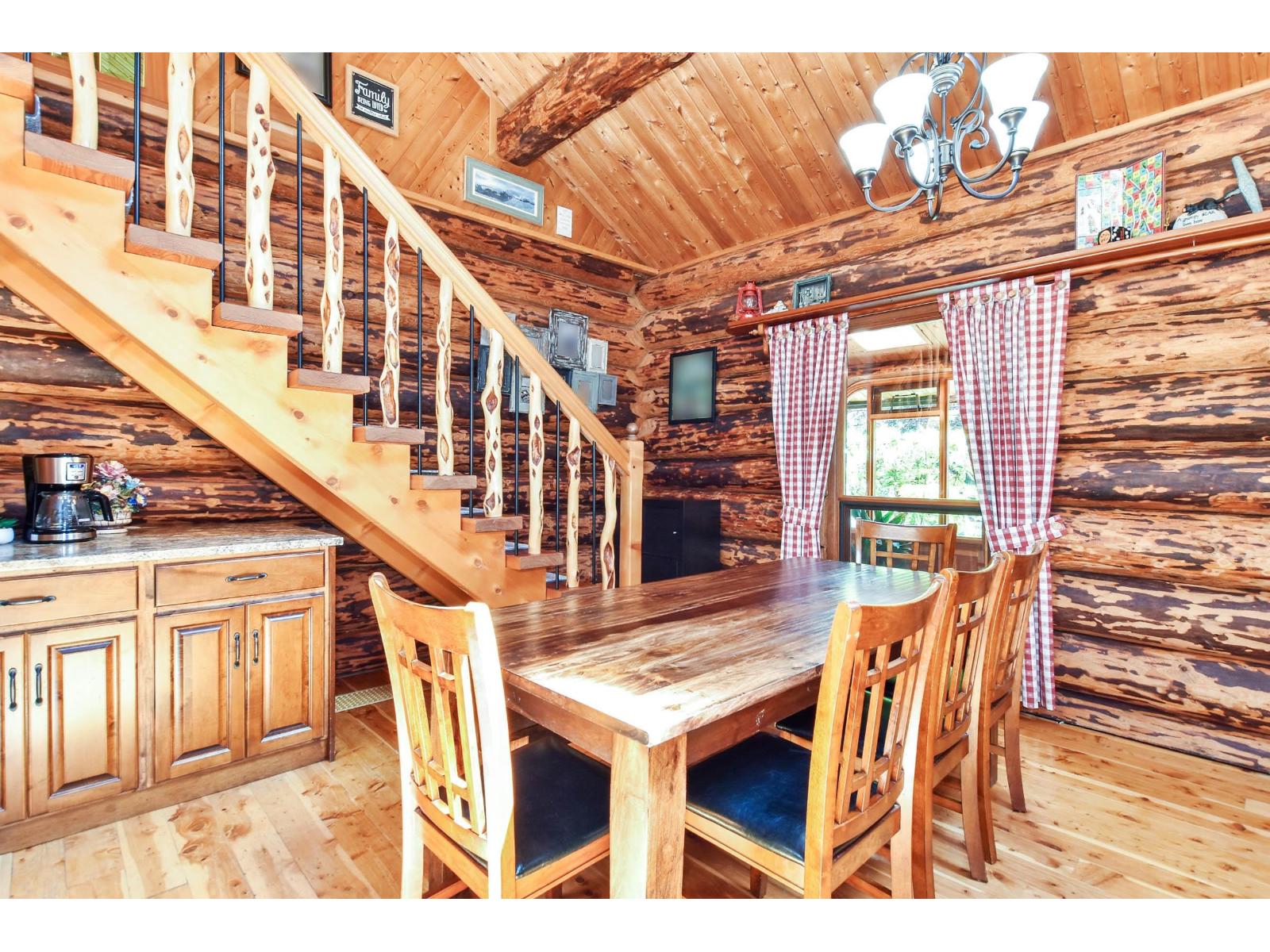 9921 Watt Street, Mission, British Columbia  V2V 0B6 - Photo 9 - R3040540