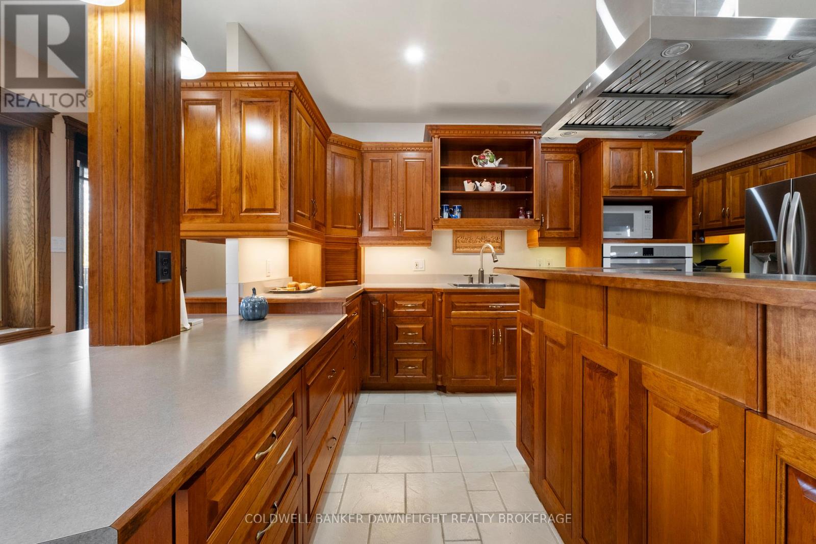 246 Hazelton Lane, South Huron, Ontario  N0M 1S3 - Photo 11 - X12476201