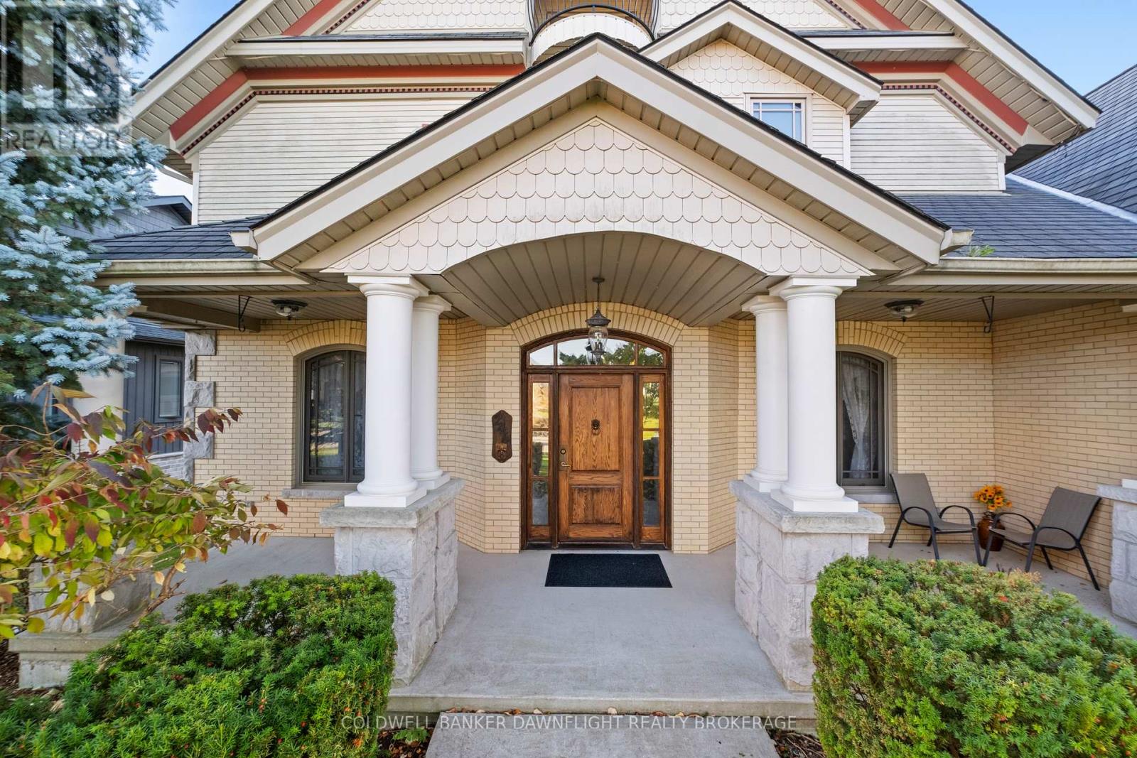 246 Hazelton Lane, South Huron, Ontario  N0M 1S3 - Photo 4 - X12476201